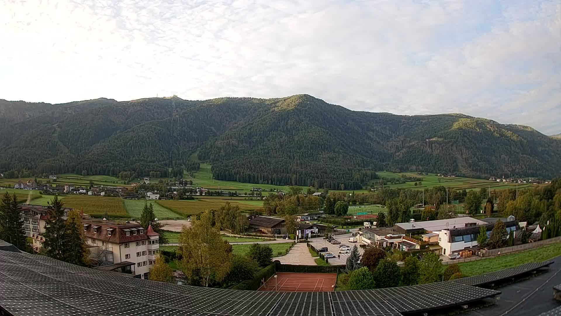 Spletna kamera Riscone | Hotel Olympia | Pogled na Kronplatz