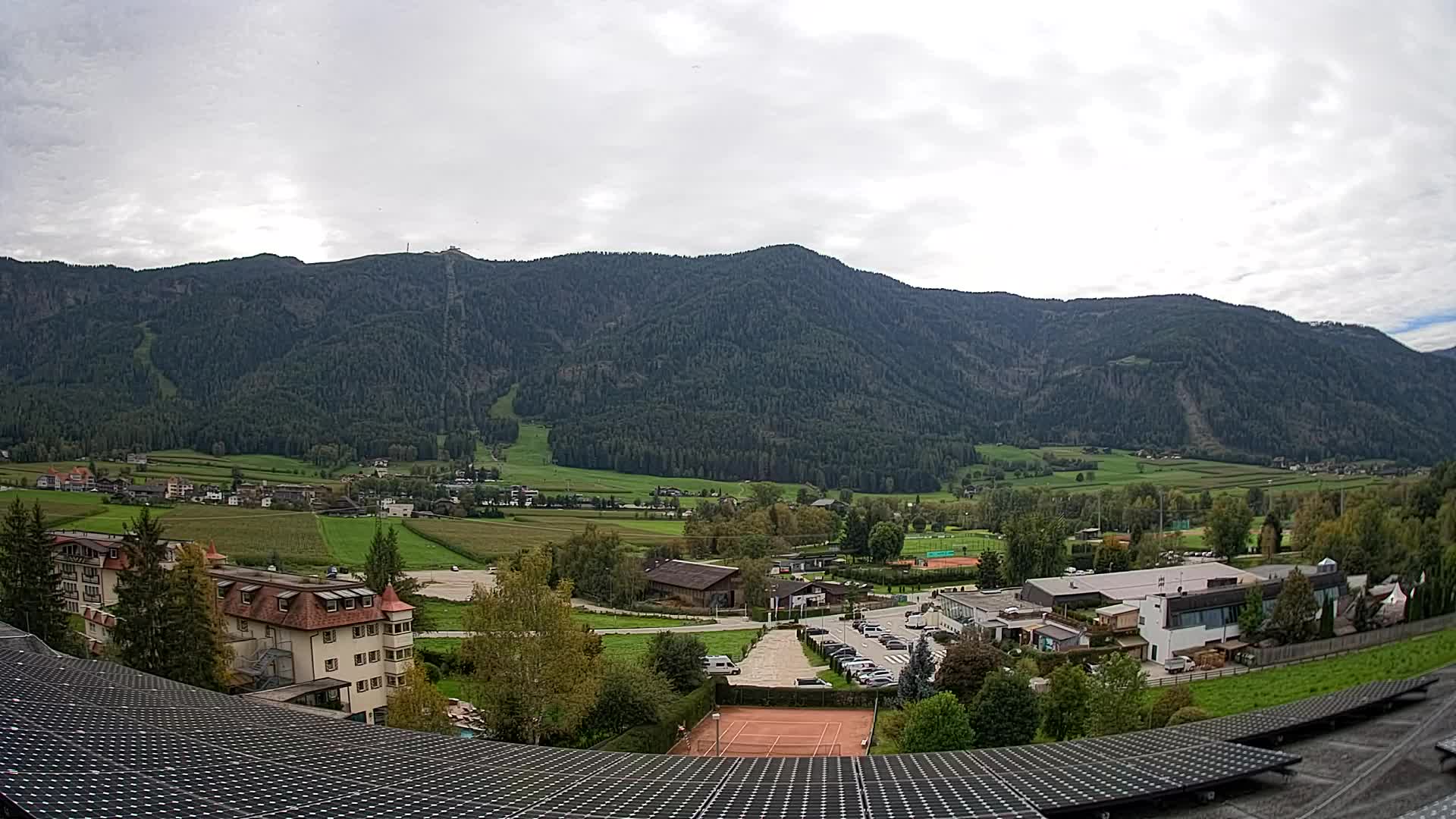Spletna kamera Riscone | Hotel Olympia | Pogled na Kronplatz