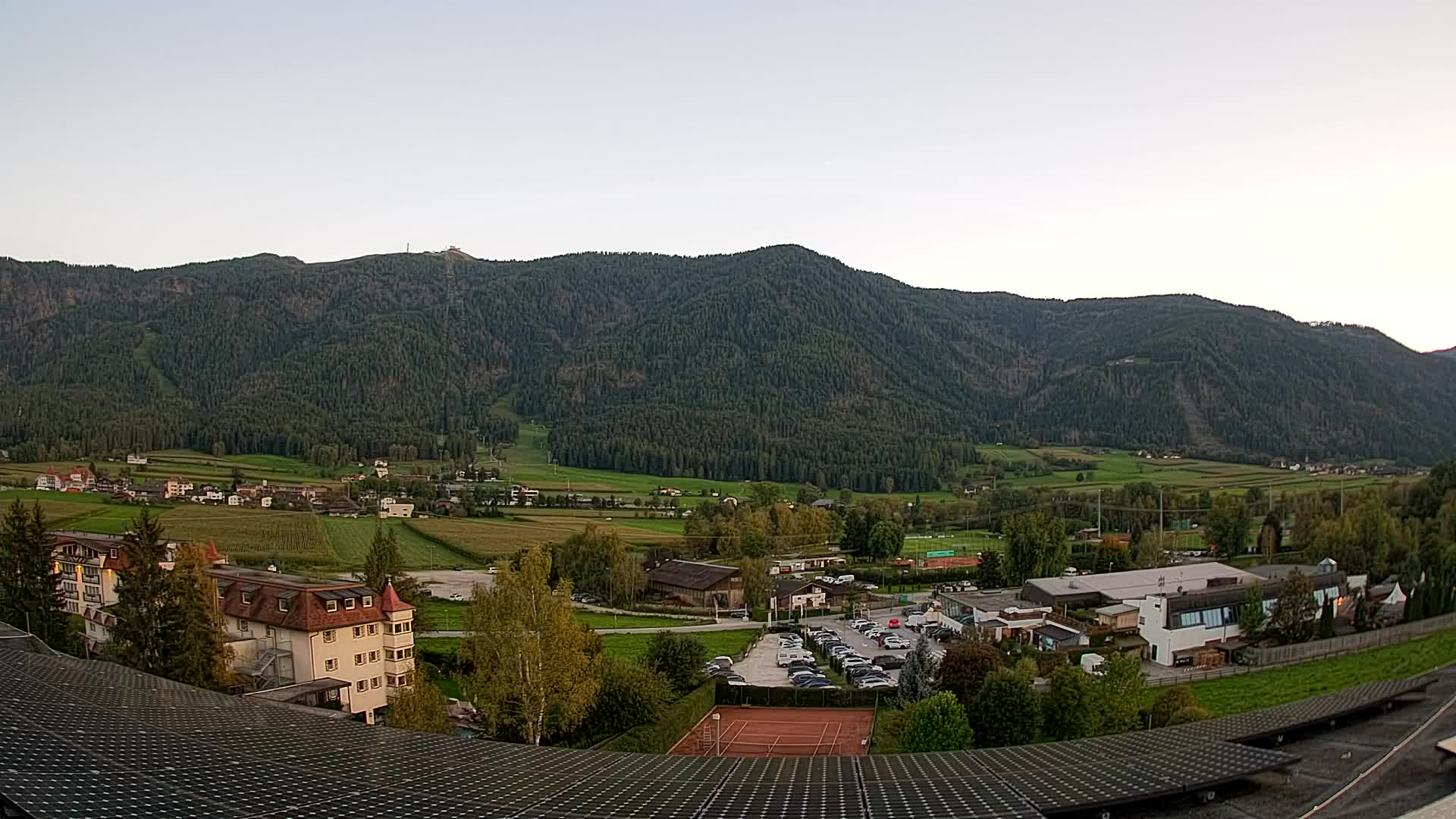 Web kamera Riscone | Hotel Olympia | Pogled na Kronplatz