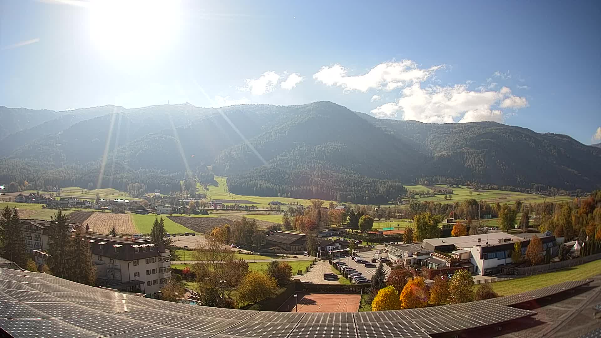 Web kamera Riscone | Hotel Olympia | Pogled na Kronplatz