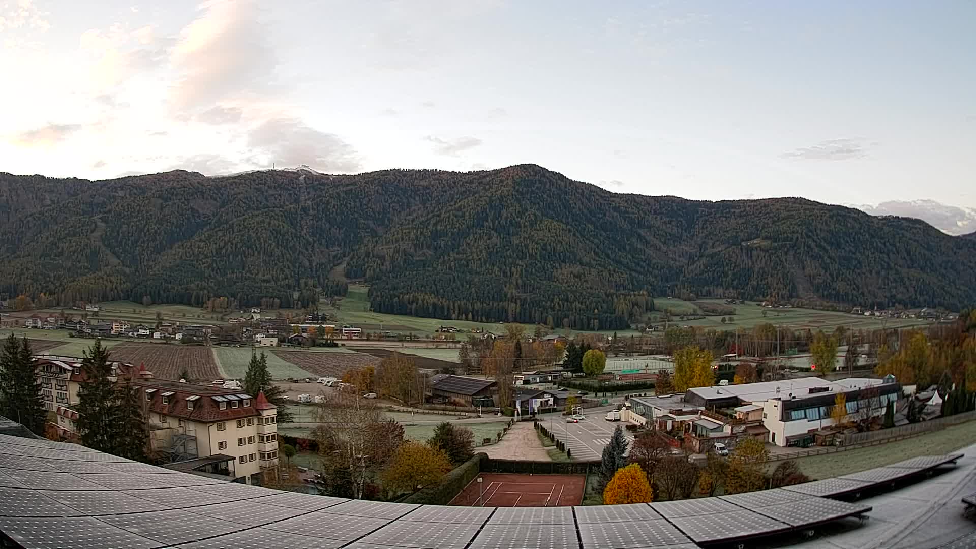 Spletna kamera Riscone | Hotel Olympia | Pogled na Kronplatz