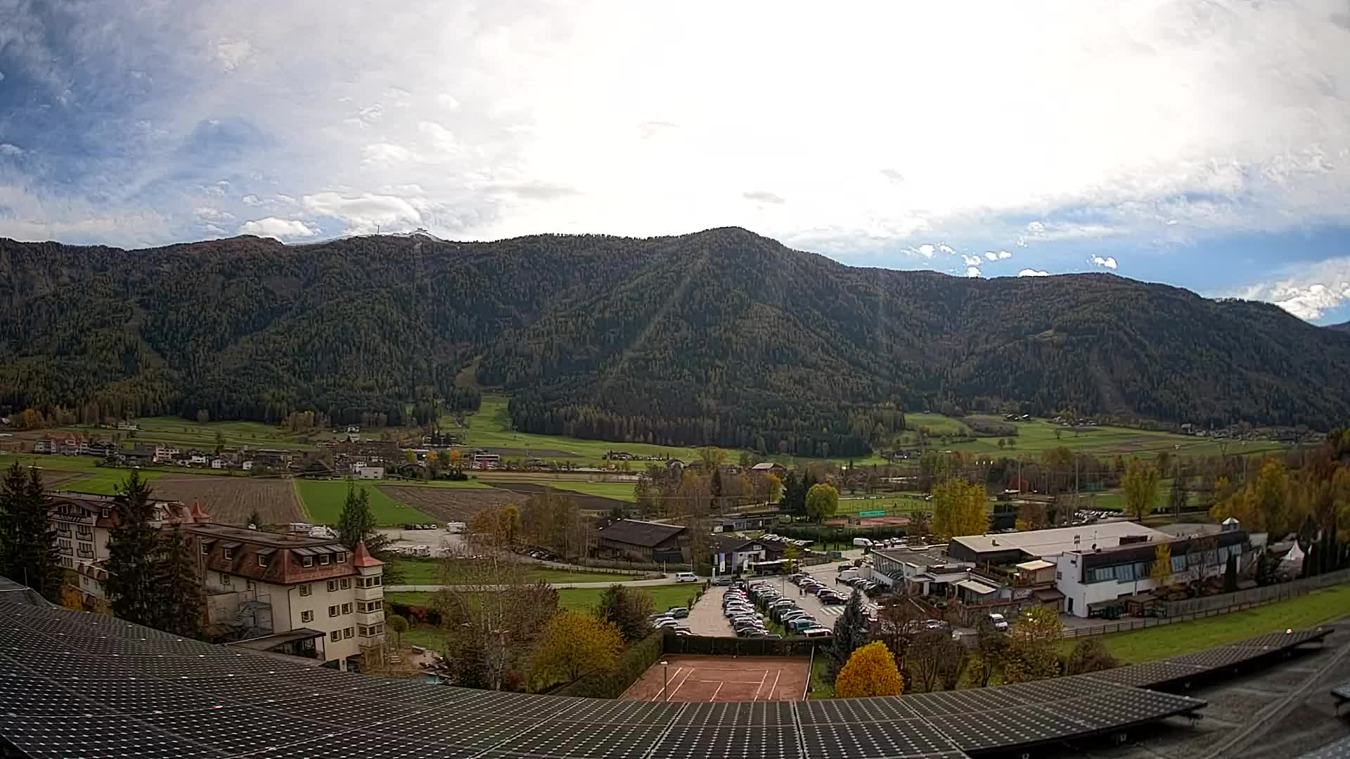 Web kamera Riscone | Hotel Olympia | Pogled na Kronplatz