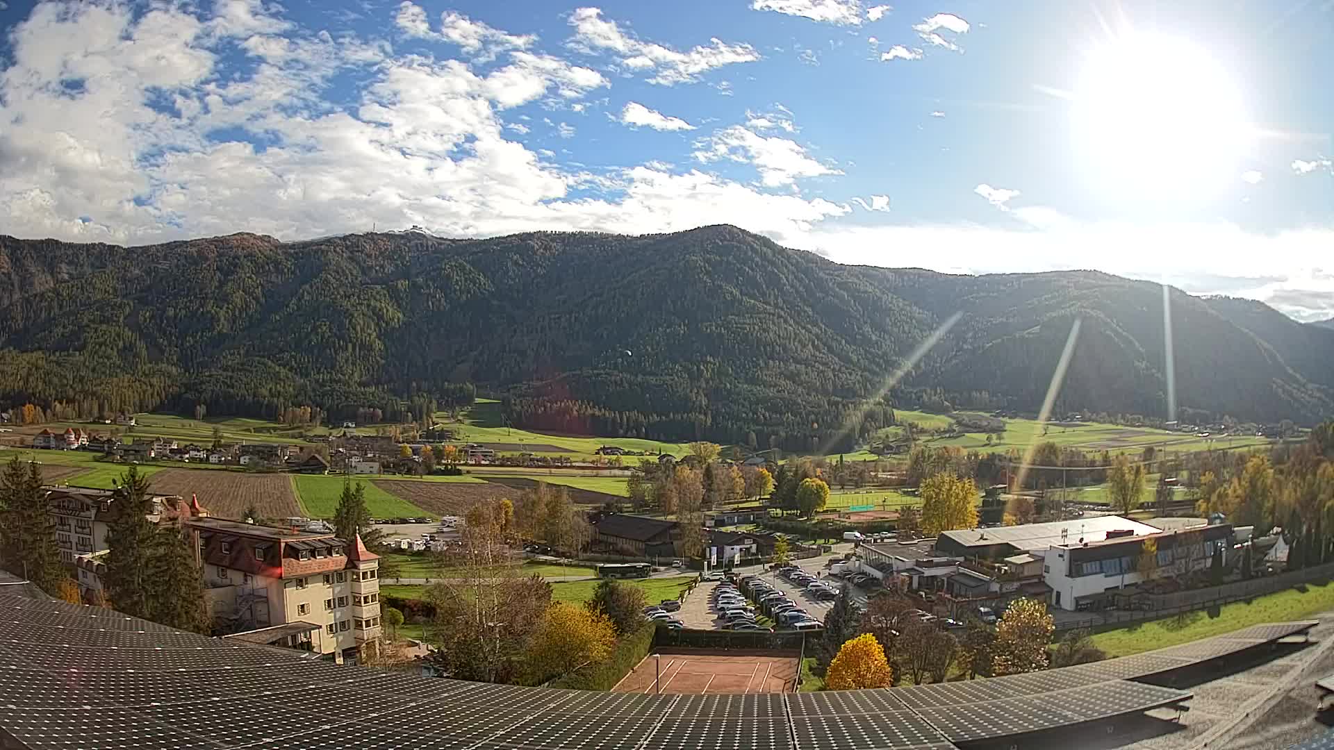 Web kamera Riscone | Hotel Olympia | Pogled na Kronplatz