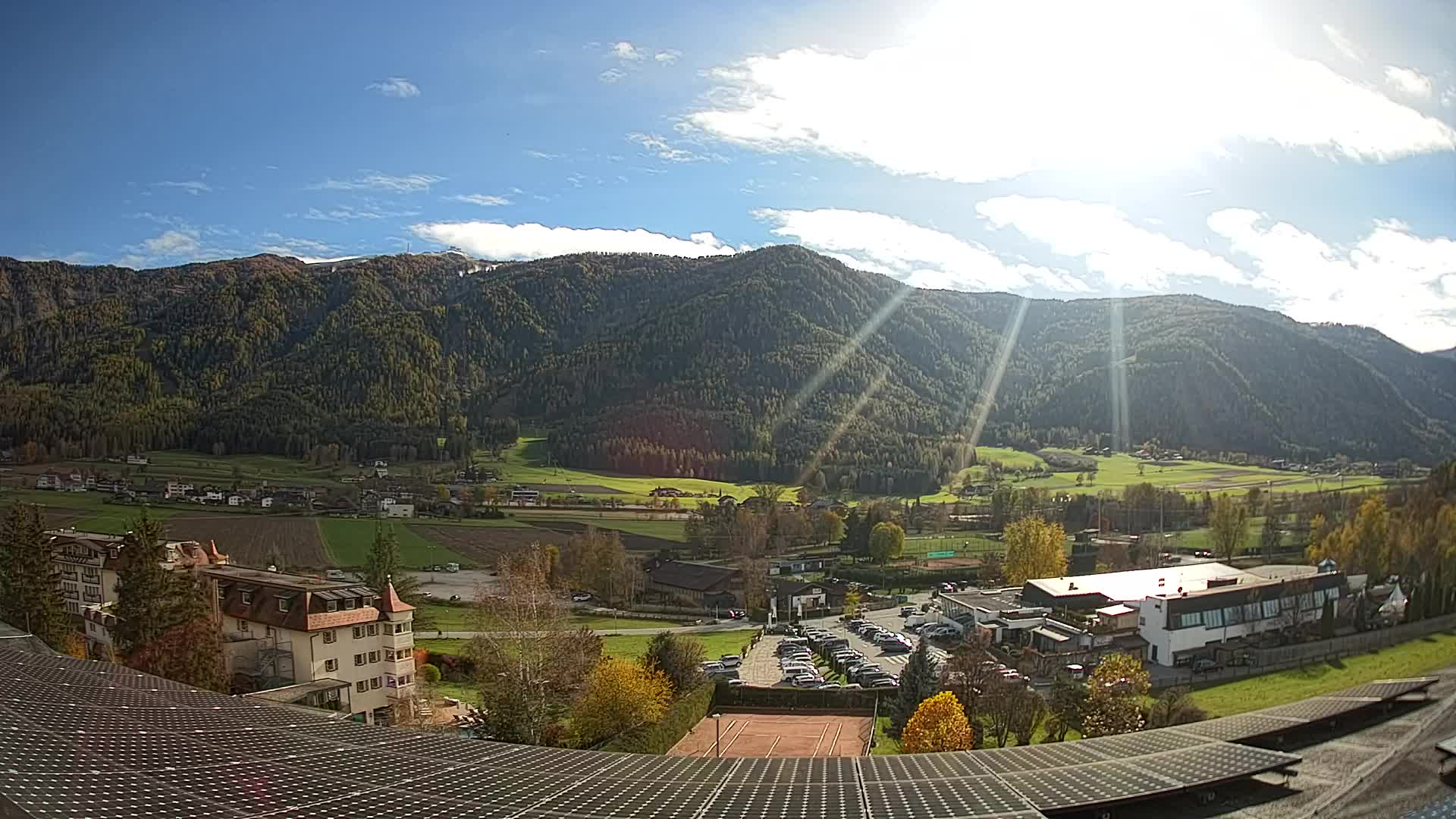 Web kamera Riscone | Hotel Olympia | Pogled na Kronplatz