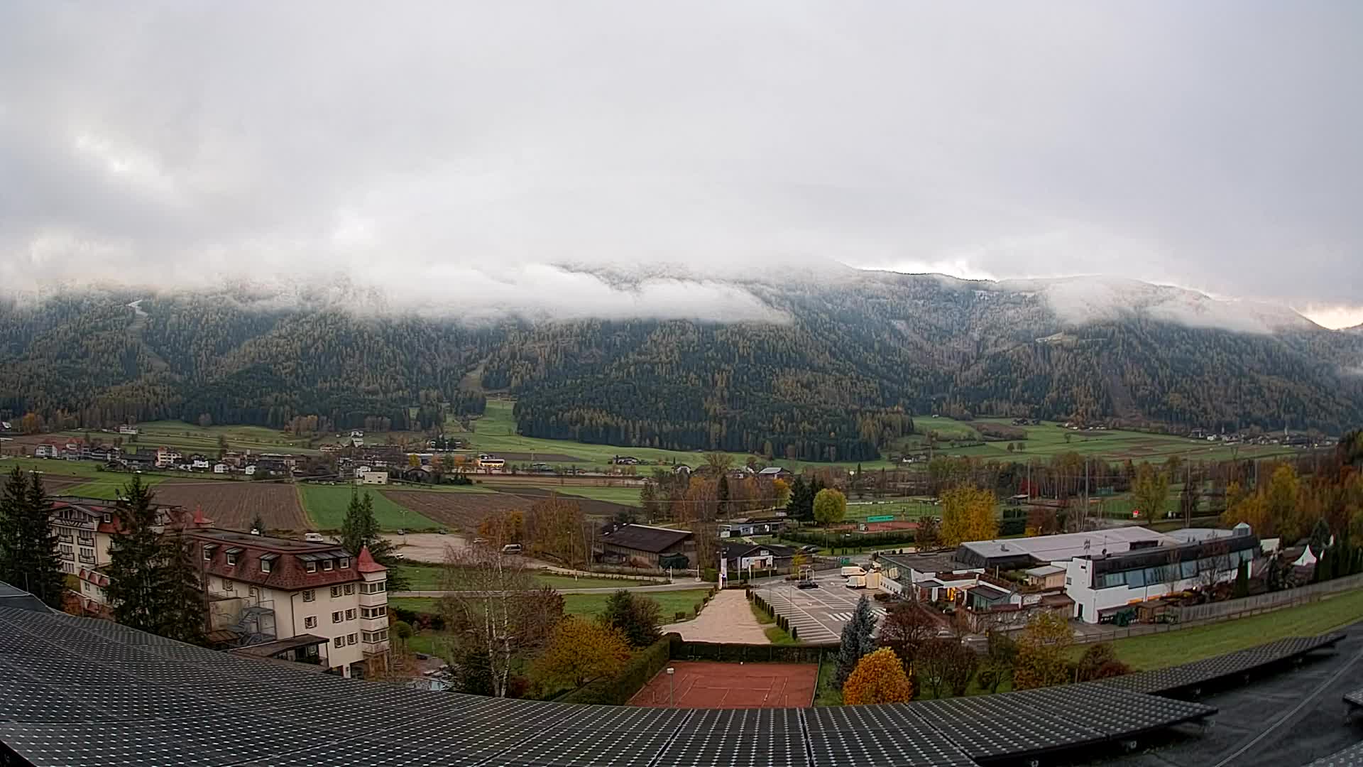 Web kamera Riscone | Hotel Olympia | Pogled na Kronplatz