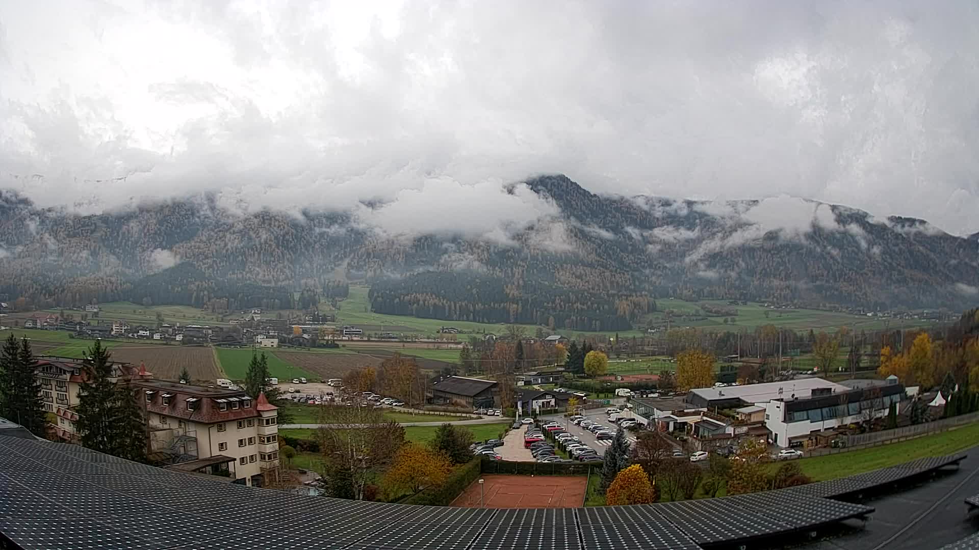 Web kamera Riscone | Hotel Olympia | Pogled na Kronplatz