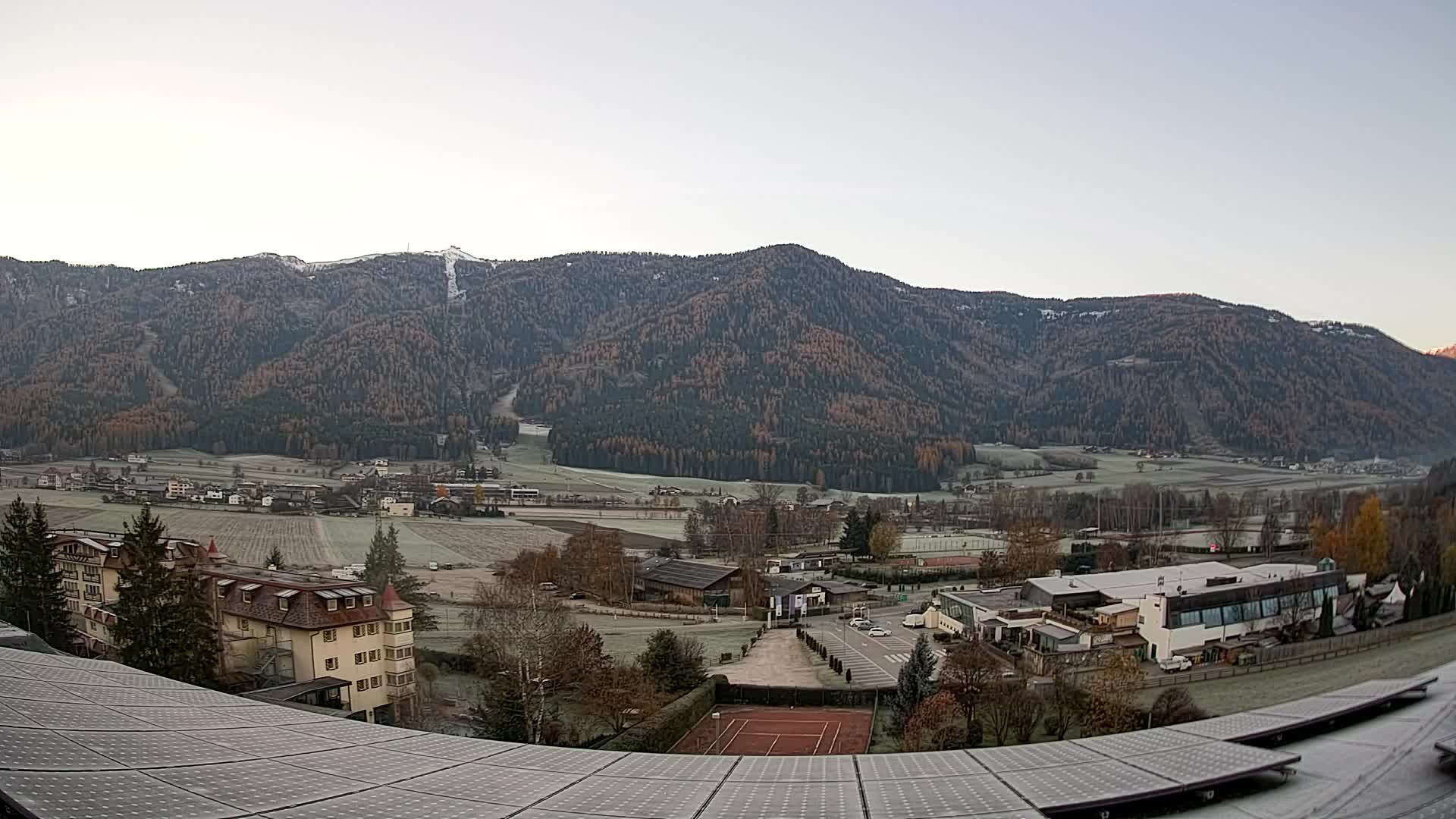 Web kamera Riscone | Hotel Olympia | Pogled na Kronplatz