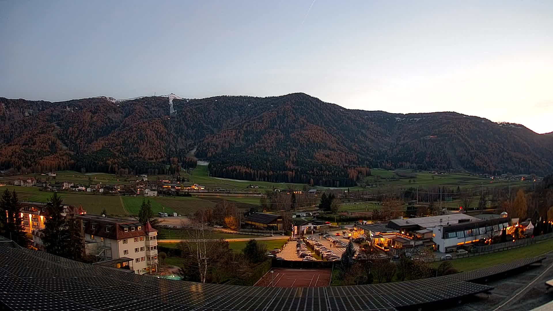 Spletna kamera Riscone | Hotel Olympia | Pogled na Kronplatz