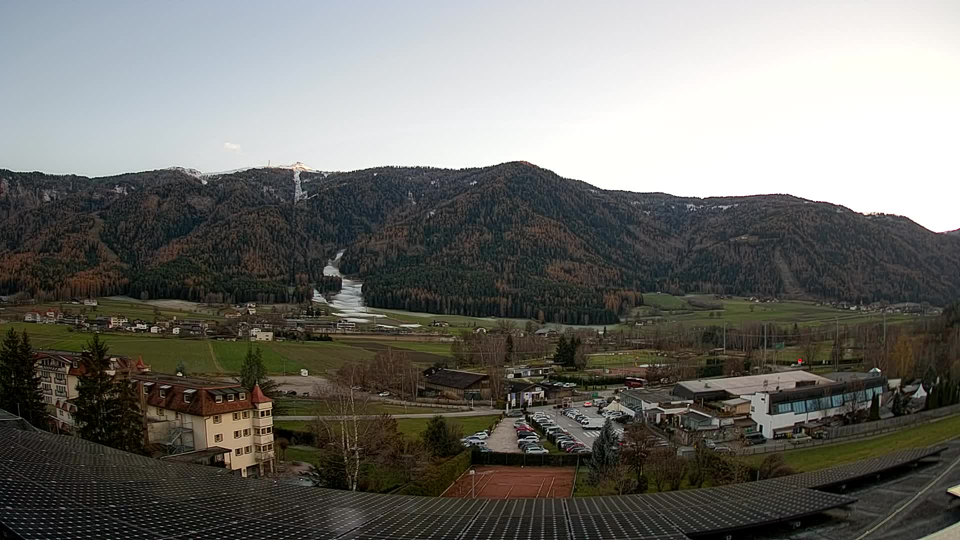 Spletna kamera Riscone | Hotel Olympia | Pogled na Kronplatz