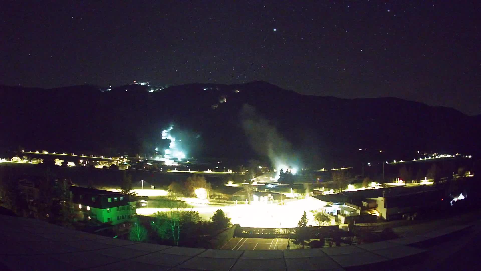 Web kamera Riscone | Hotel Olympia | Pogled na Kronplatz