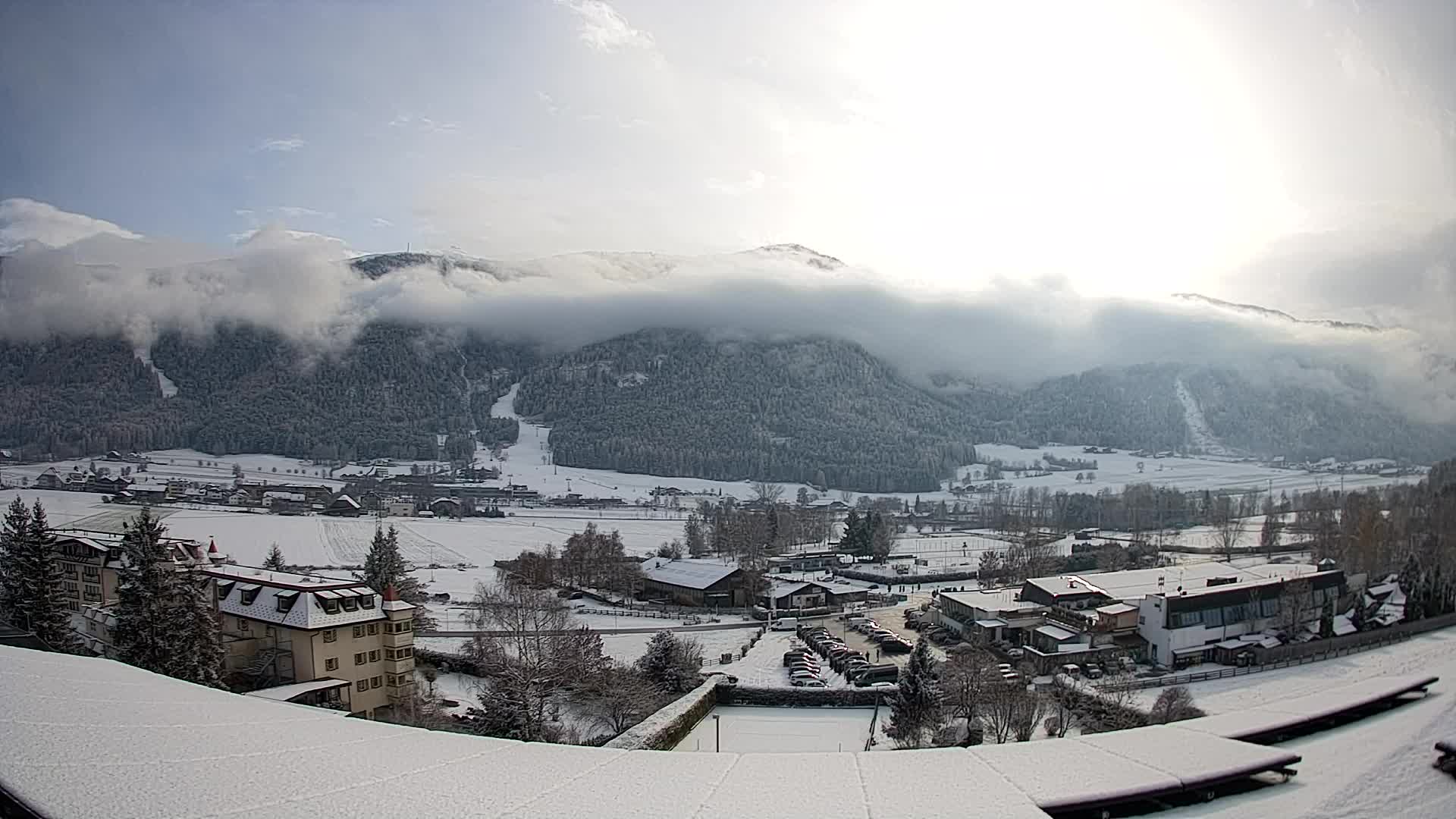 Web kamera Riscone | Hotel Olympia | Pogled na Kronplatz