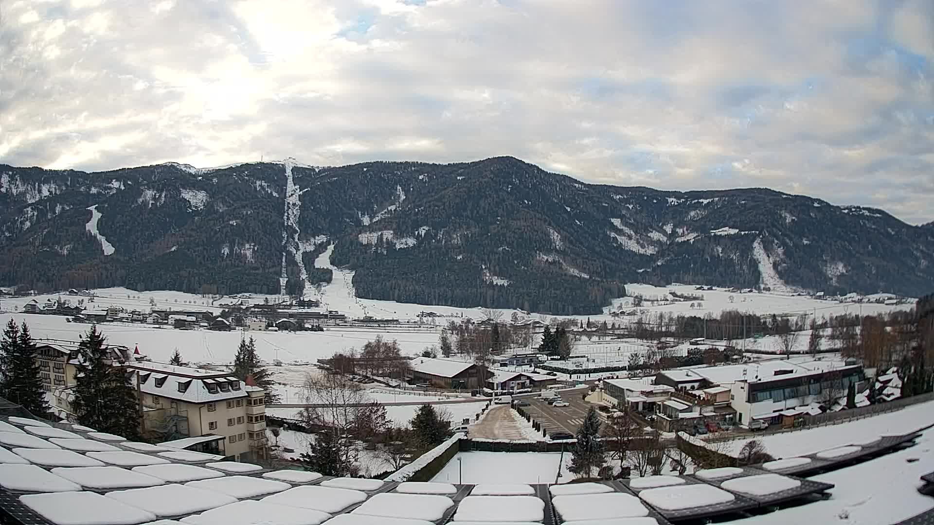 Spletna kamera Riscone | Hotel Olympia | Pogled na Kronplatz