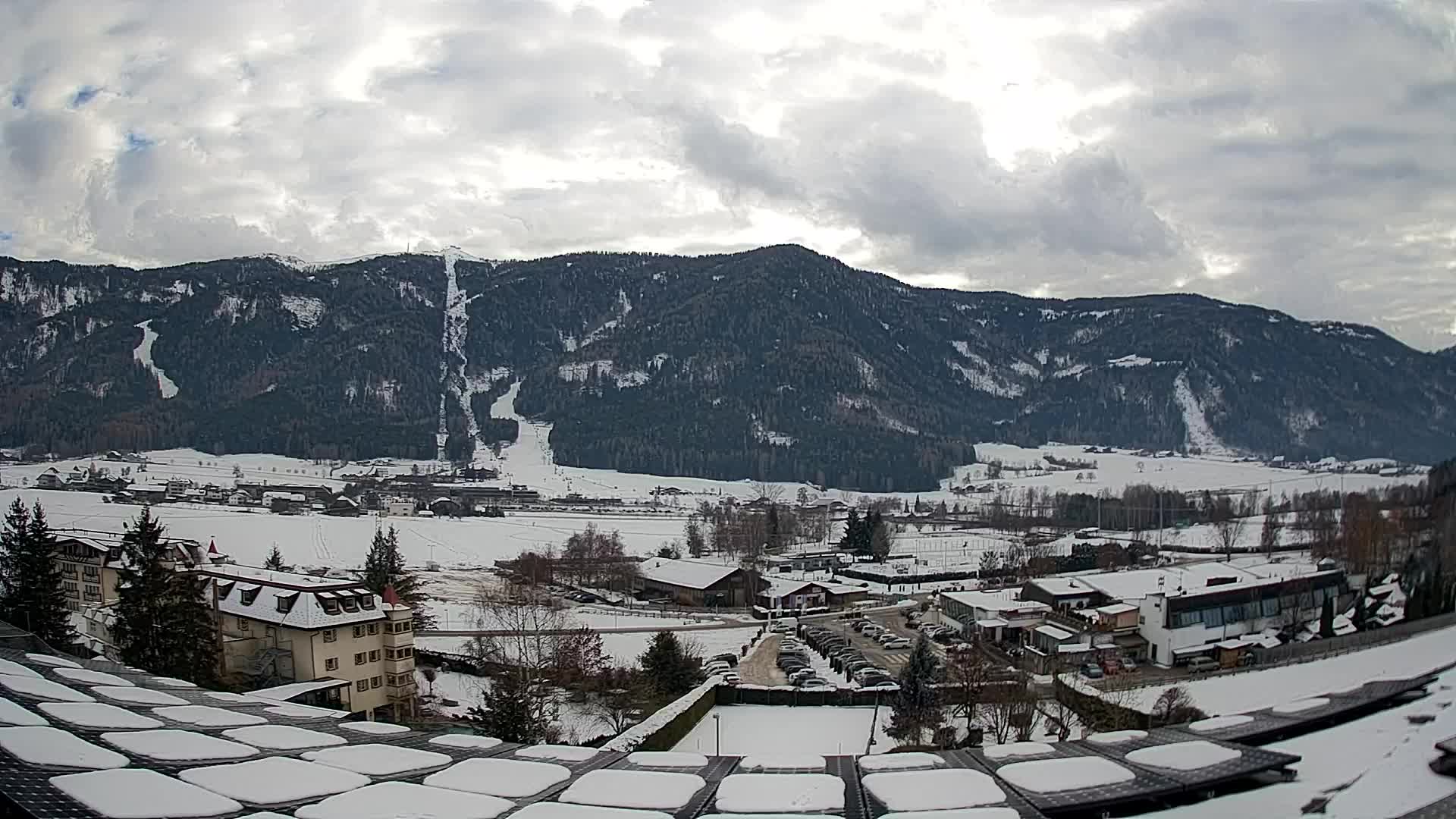 Spletna kamera Riscone | Hotel Olympia | Pogled na Kronplatz