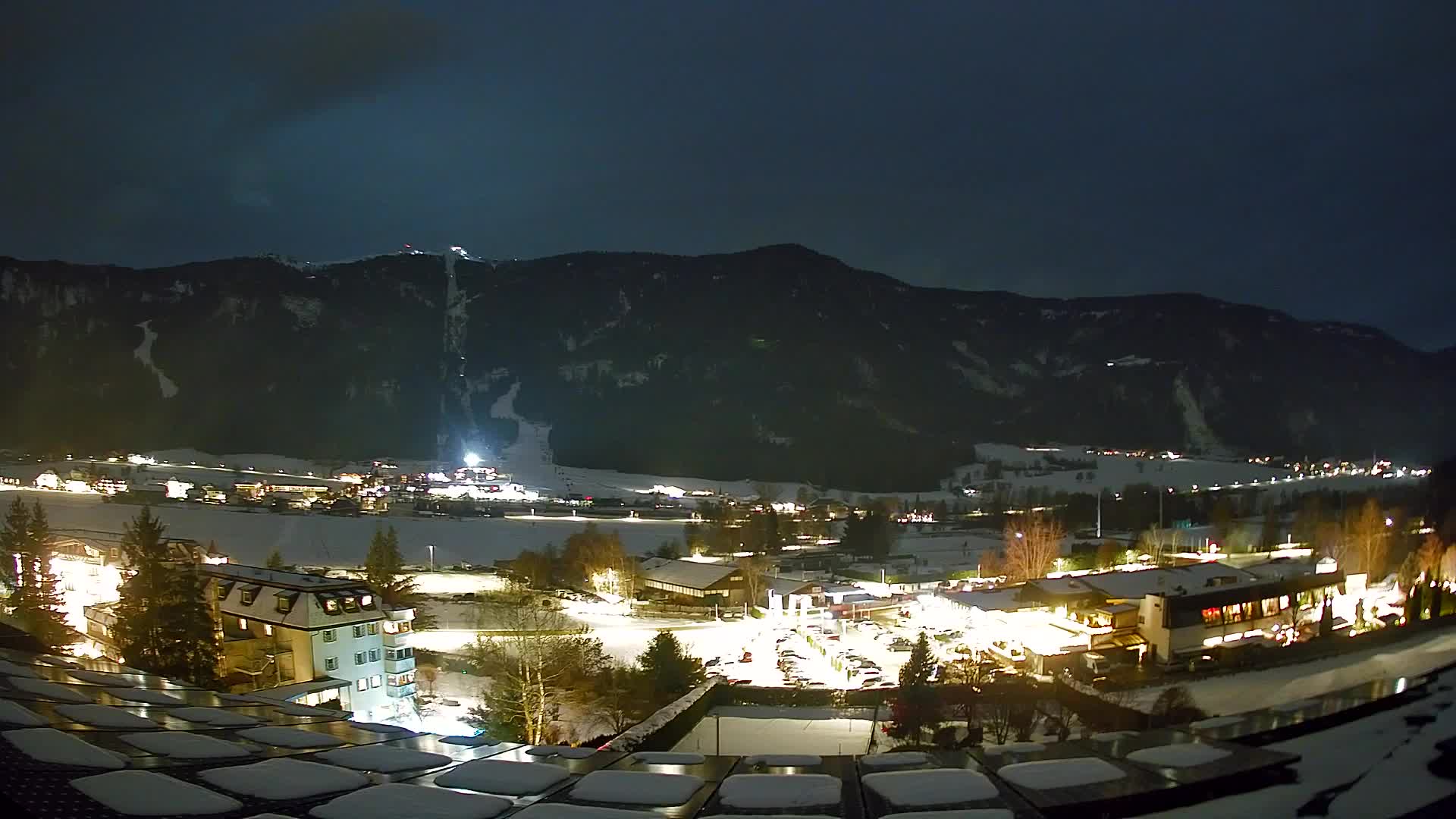 Web kamera Riscone | Hotel Olympia | Pogled na Kronplatz