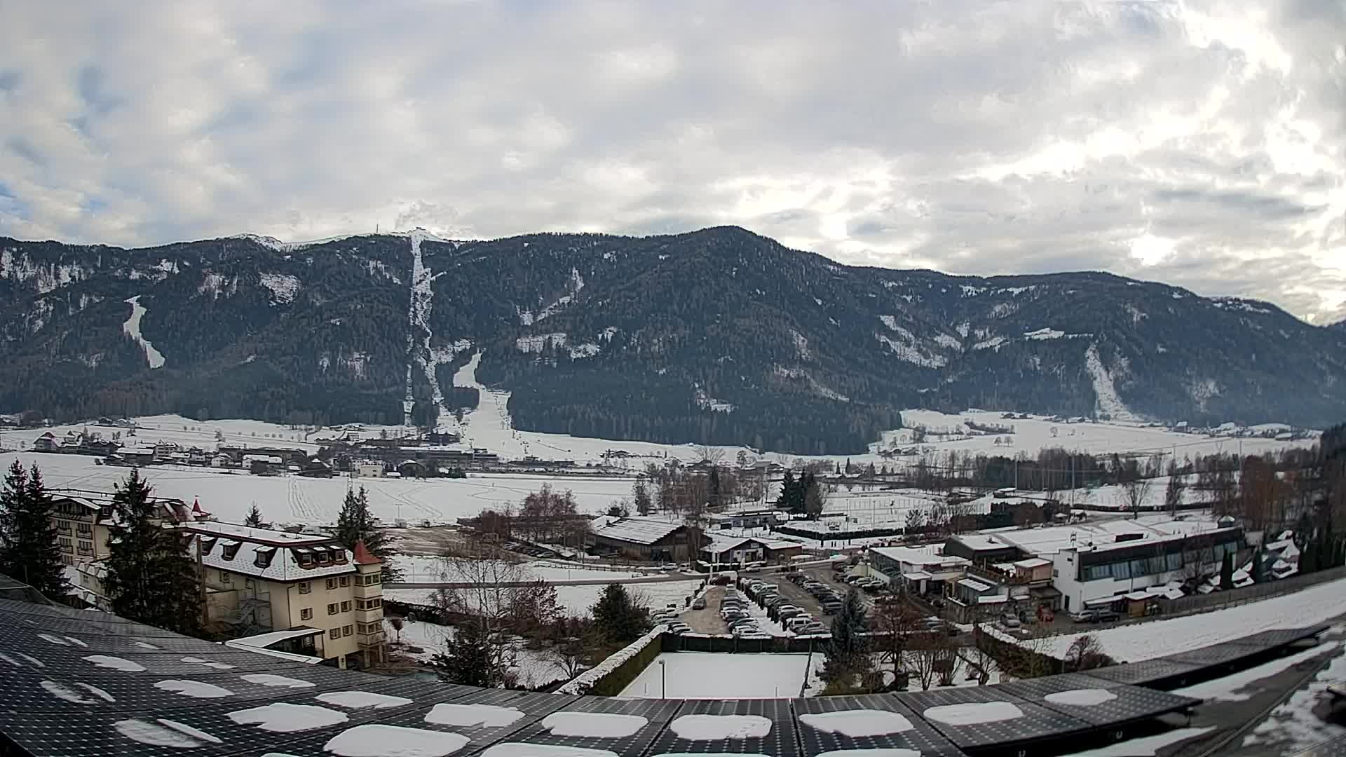 Spletna kamera Riscone | Hotel Olympia | Pogled na Kronplatz