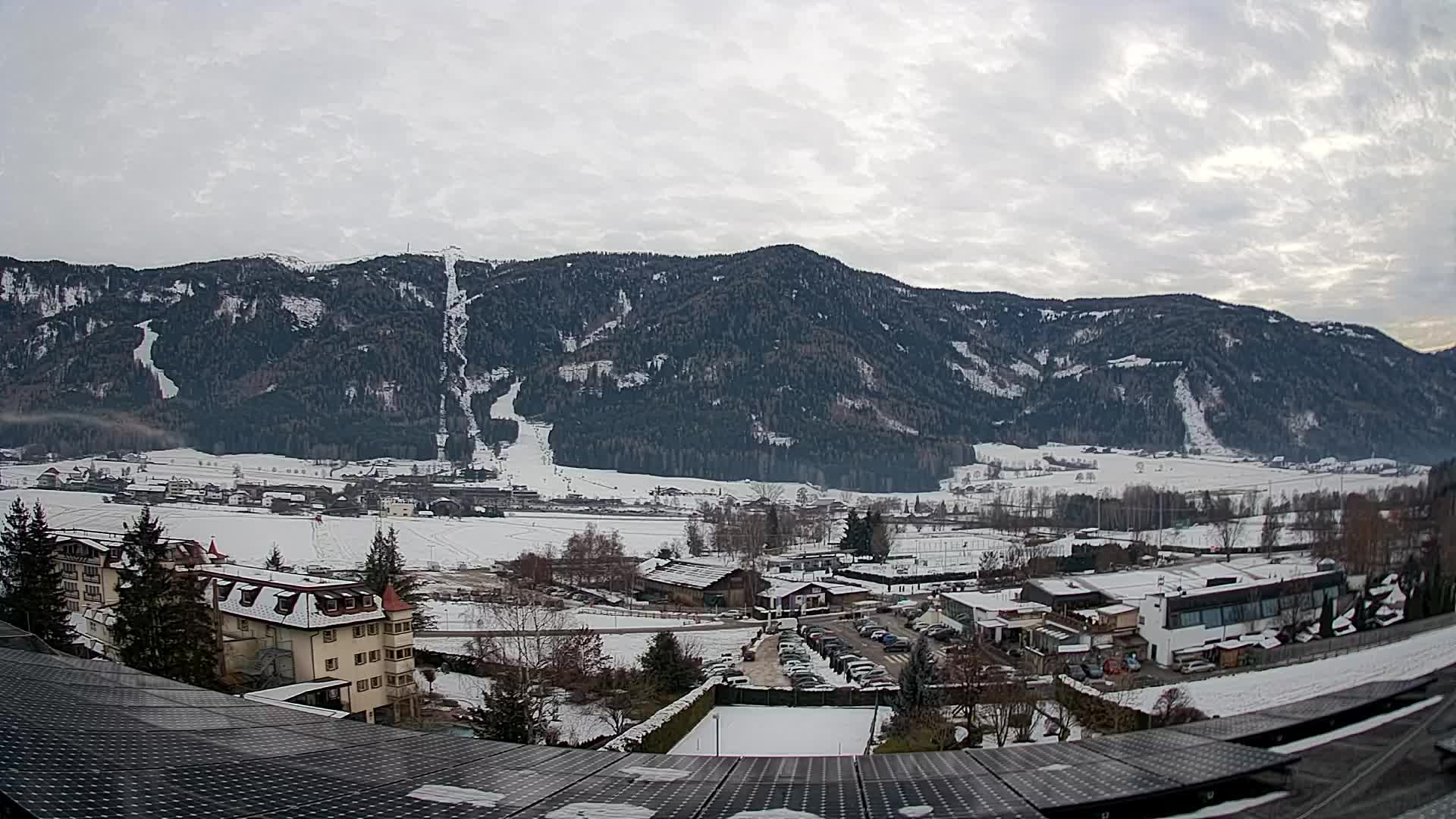 Web kamera Riscone | Hotel Olympia | Pogled na Kronplatz