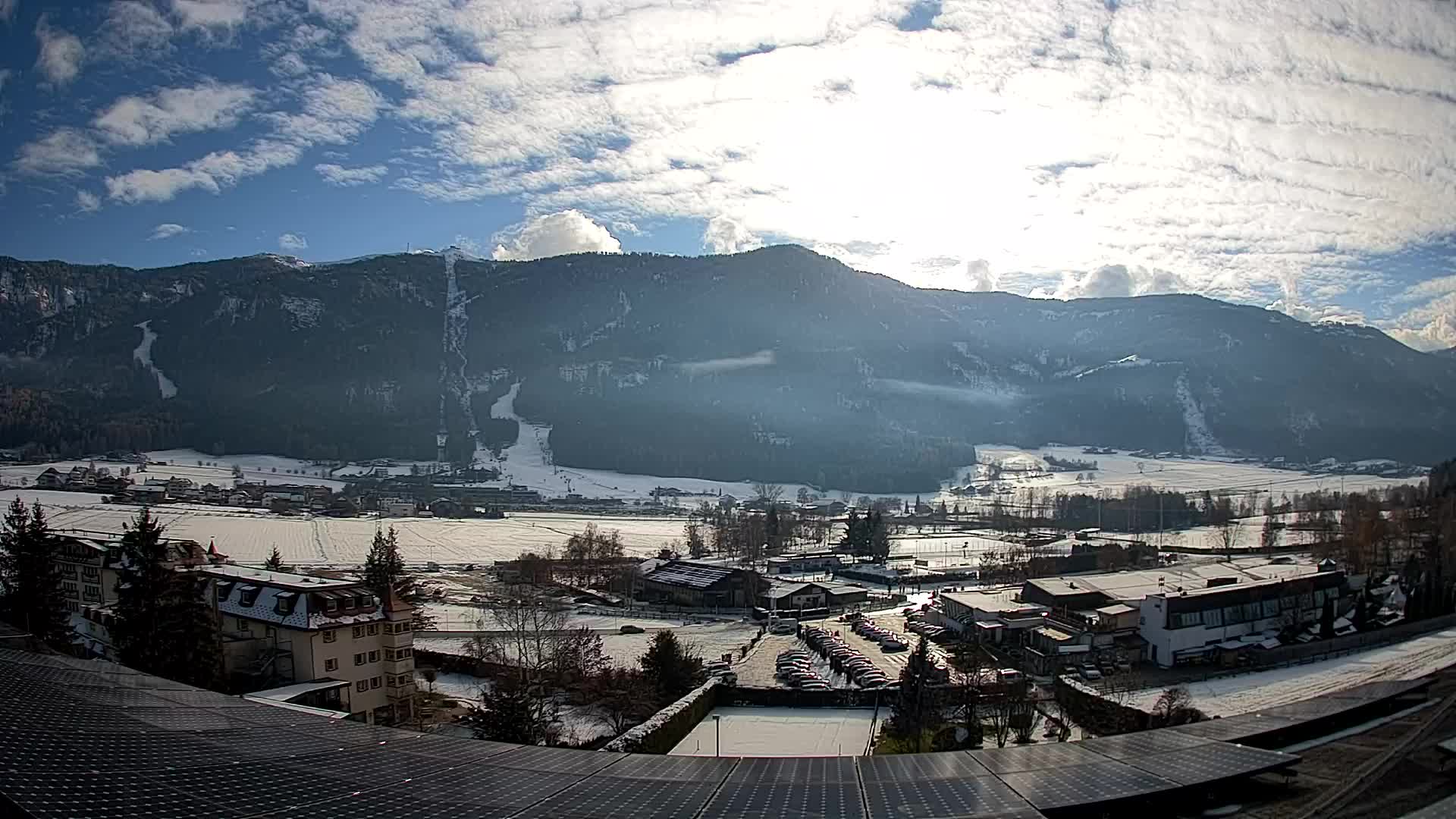 Web kamera Riscone | Hotel Olympia | Pogled na Kronplatz