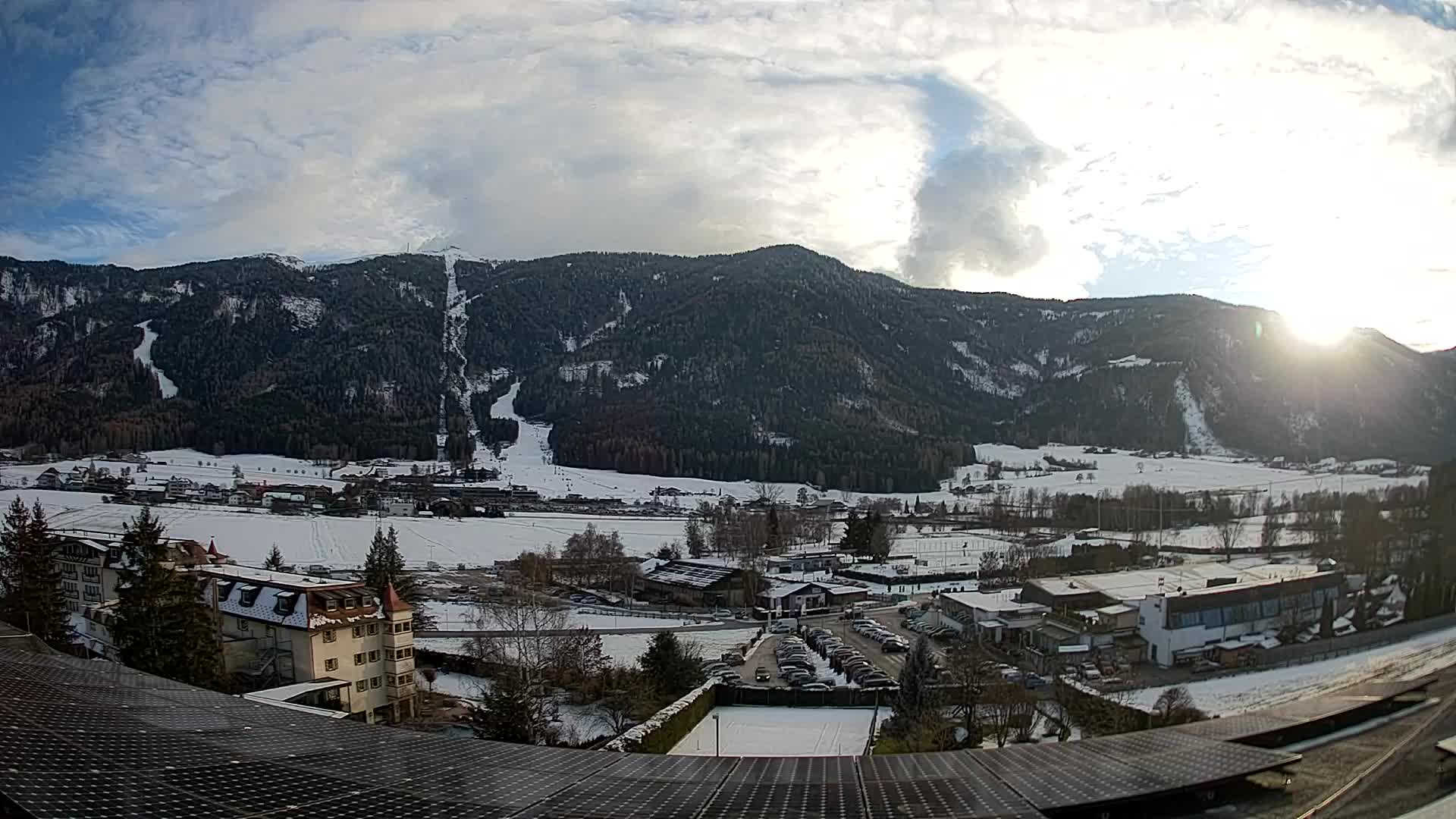 Web kamera Riscone | Hotel Olympia | Pogled na Kronplatz