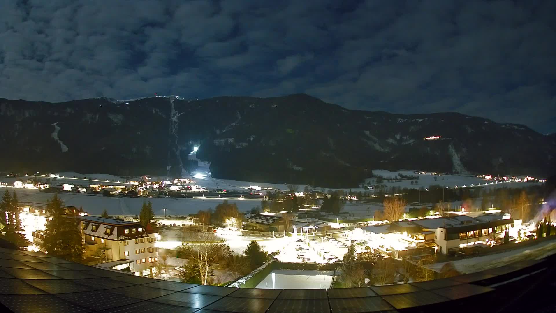 Web kamera Riscone | Hotel Olympia | Pogled na Kronplatz