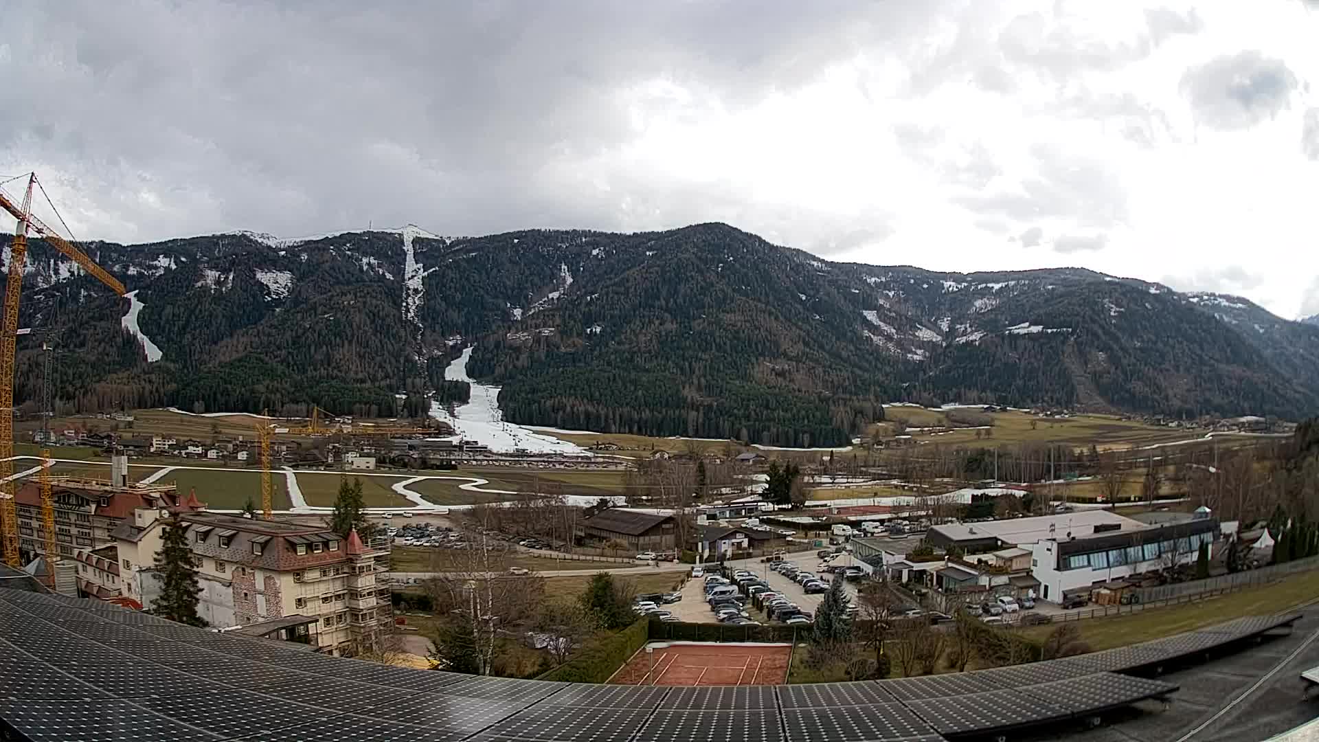 Web kamera Riscone | Hotel Olympia | Pogled na Kronplatz