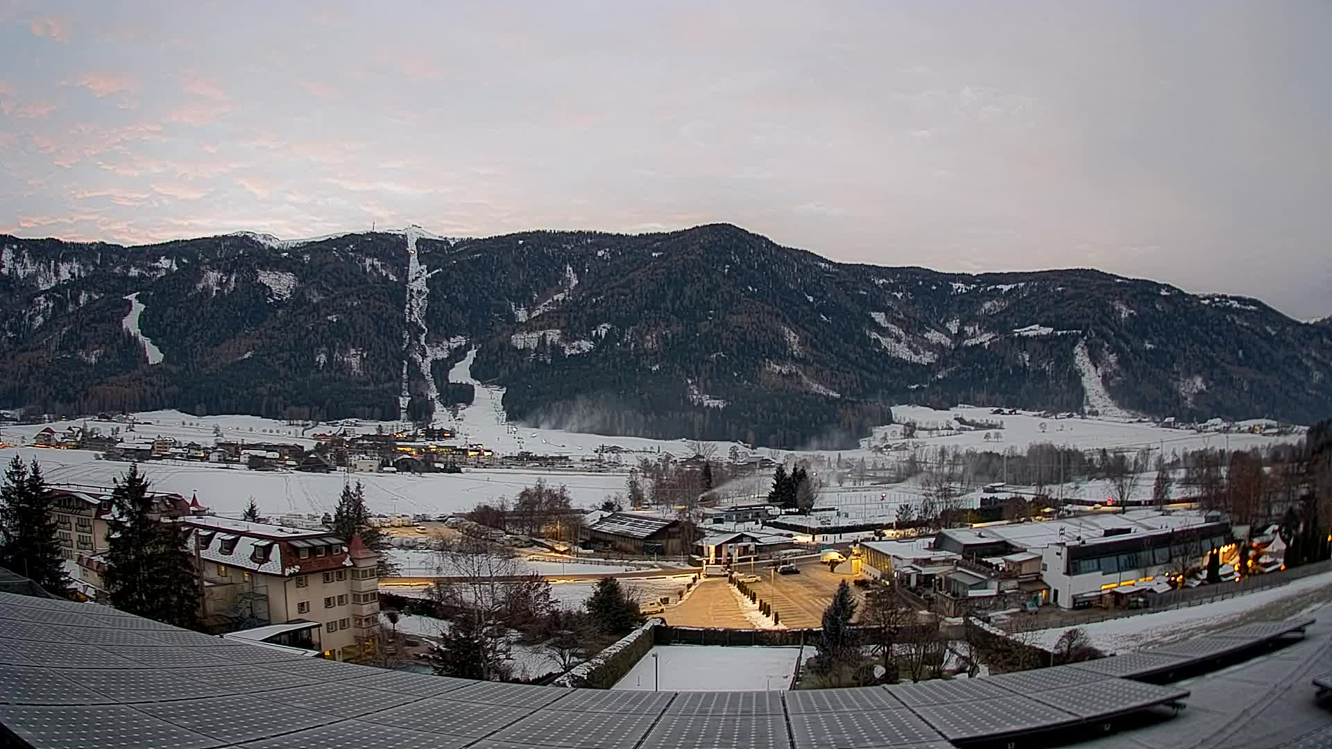 Spletna kamera Riscone | Hotel Olympia | Pogled na Kronplatz