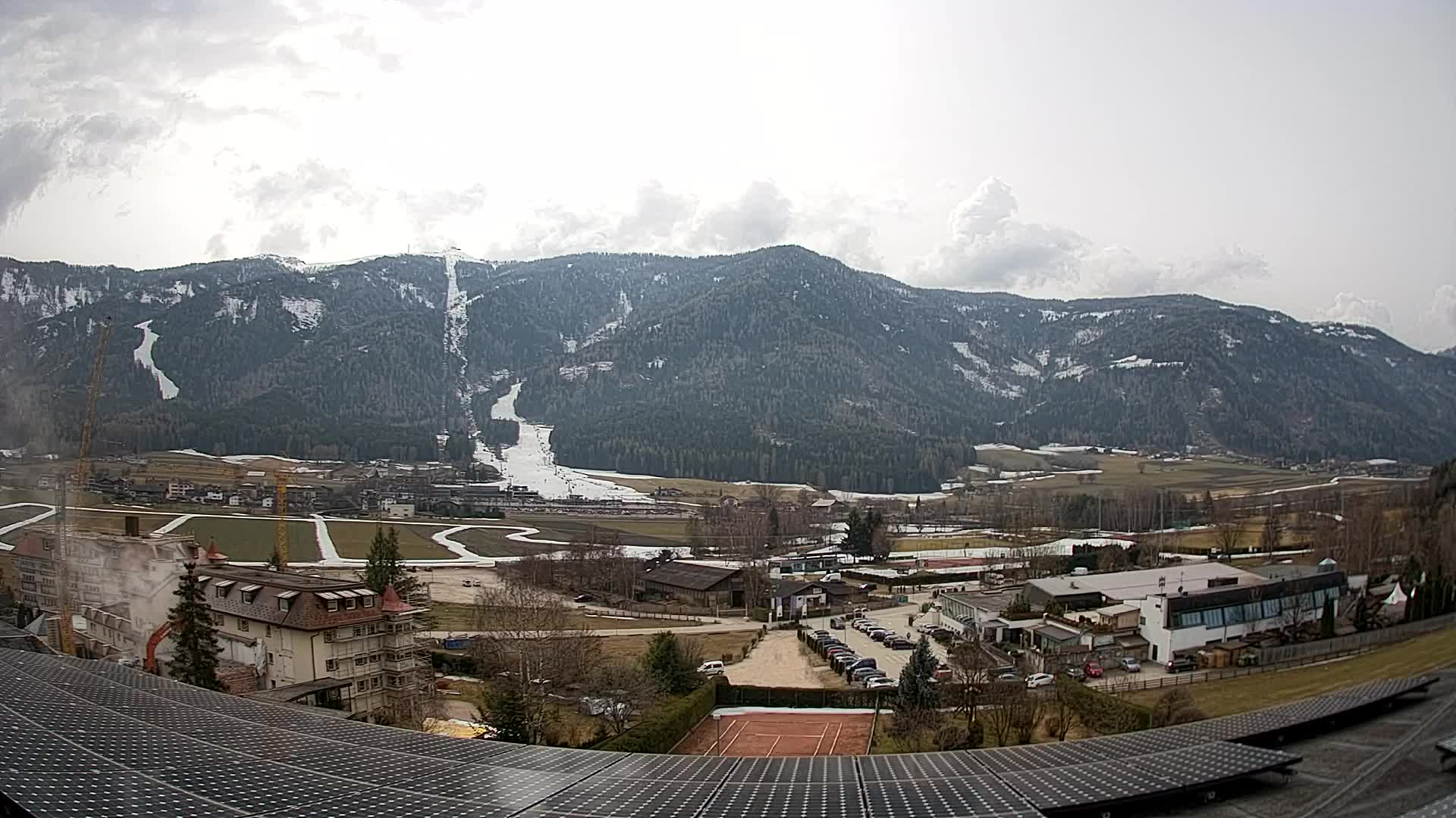 Web kamera Riscone | Hotel Olympia | Pogled na Kronplatz