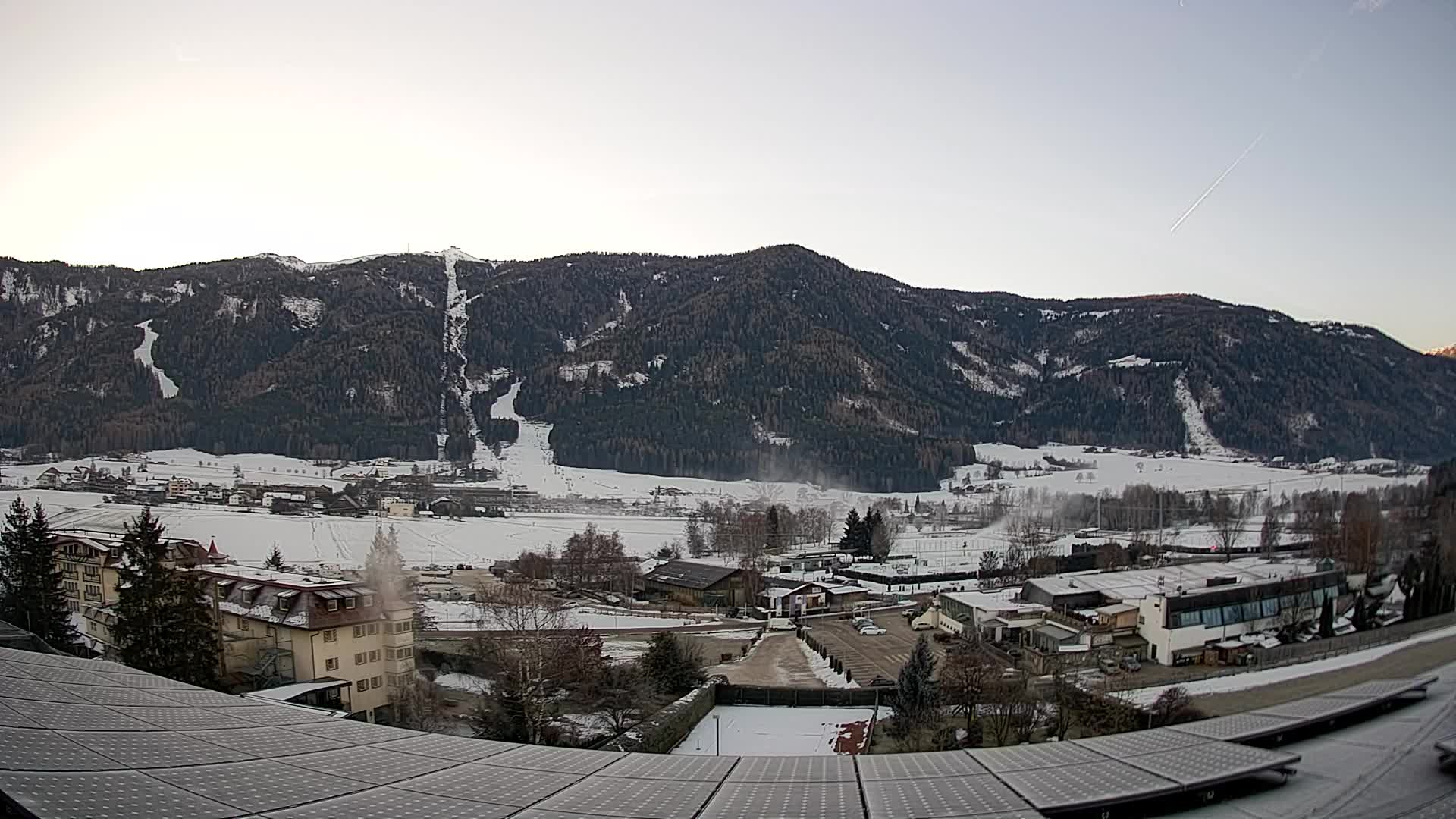 Web kamera Riscone | Hotel Olympia | Pogled na Kronplatz