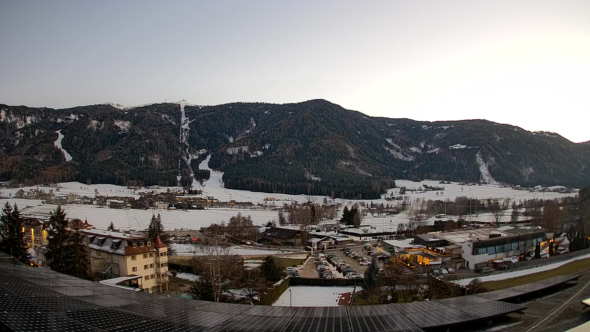 Spletna kamera Riscone | Hotel Olympia | Pogled na Kronplatz