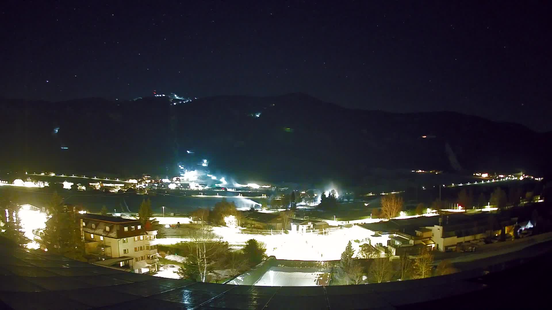 Web kamera Riscone | Hotel Olympia | Pogled na Kronplatz