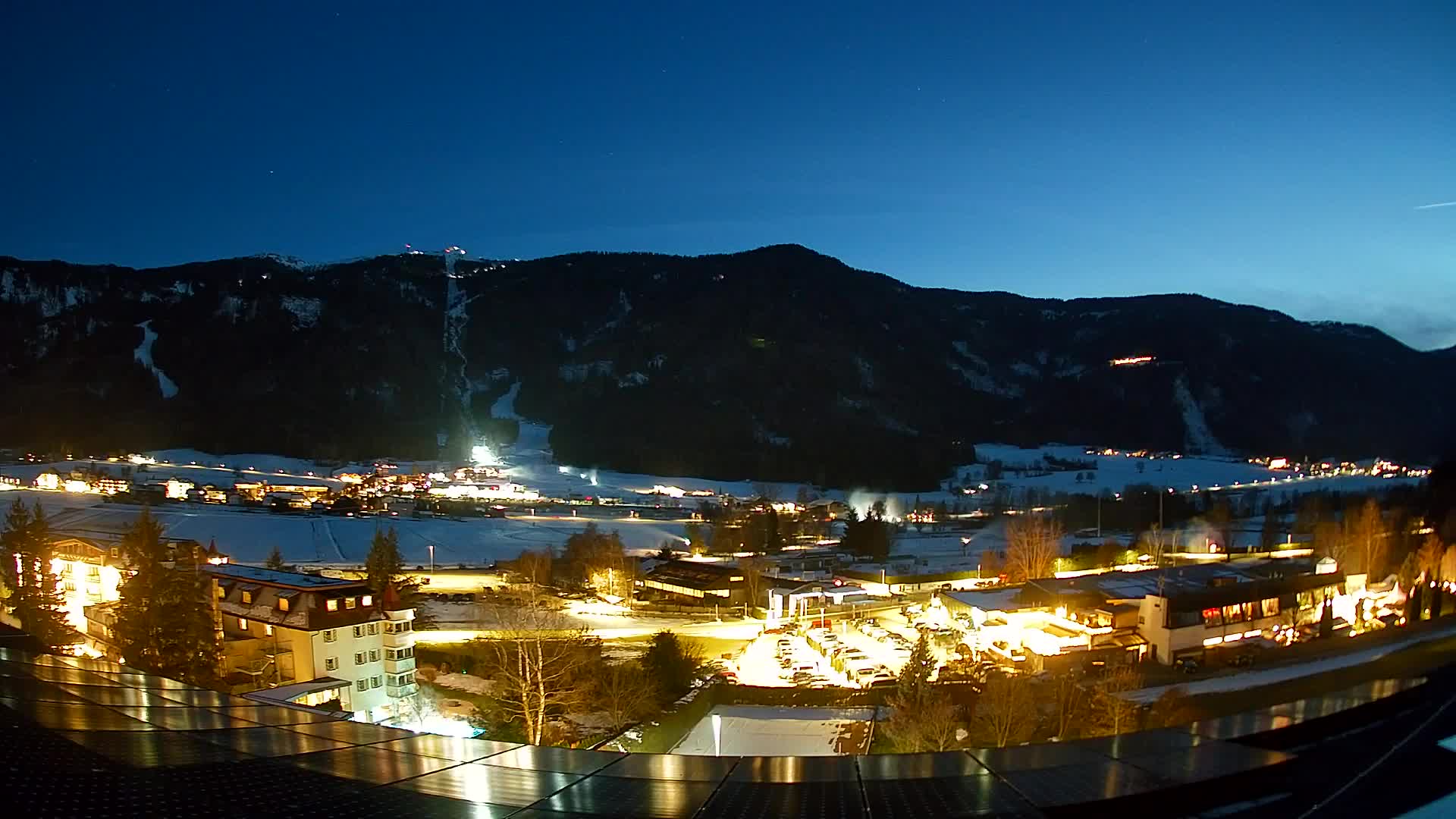 Web kamera Riscone | Hotel Olympia | Pogled na Kronplatz