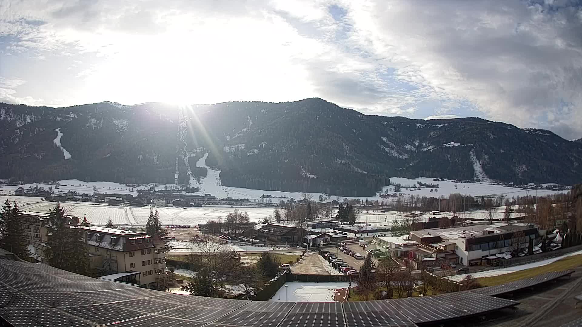 Web kamera Riscone | Hotel Olympia | Pogled na Kronplatz