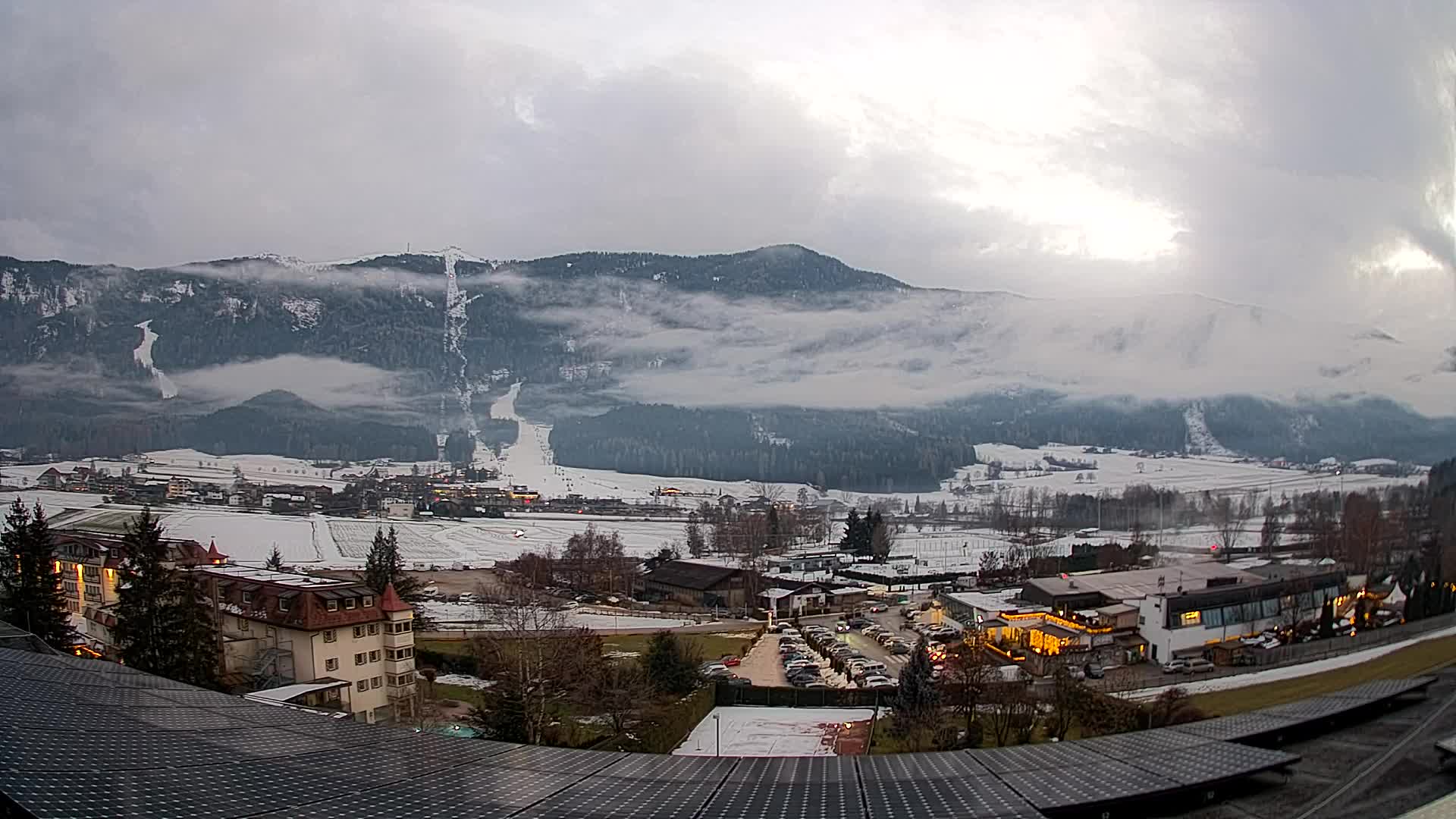 Web kamera Riscone | Hotel Olympia | Pogled na Kronplatz