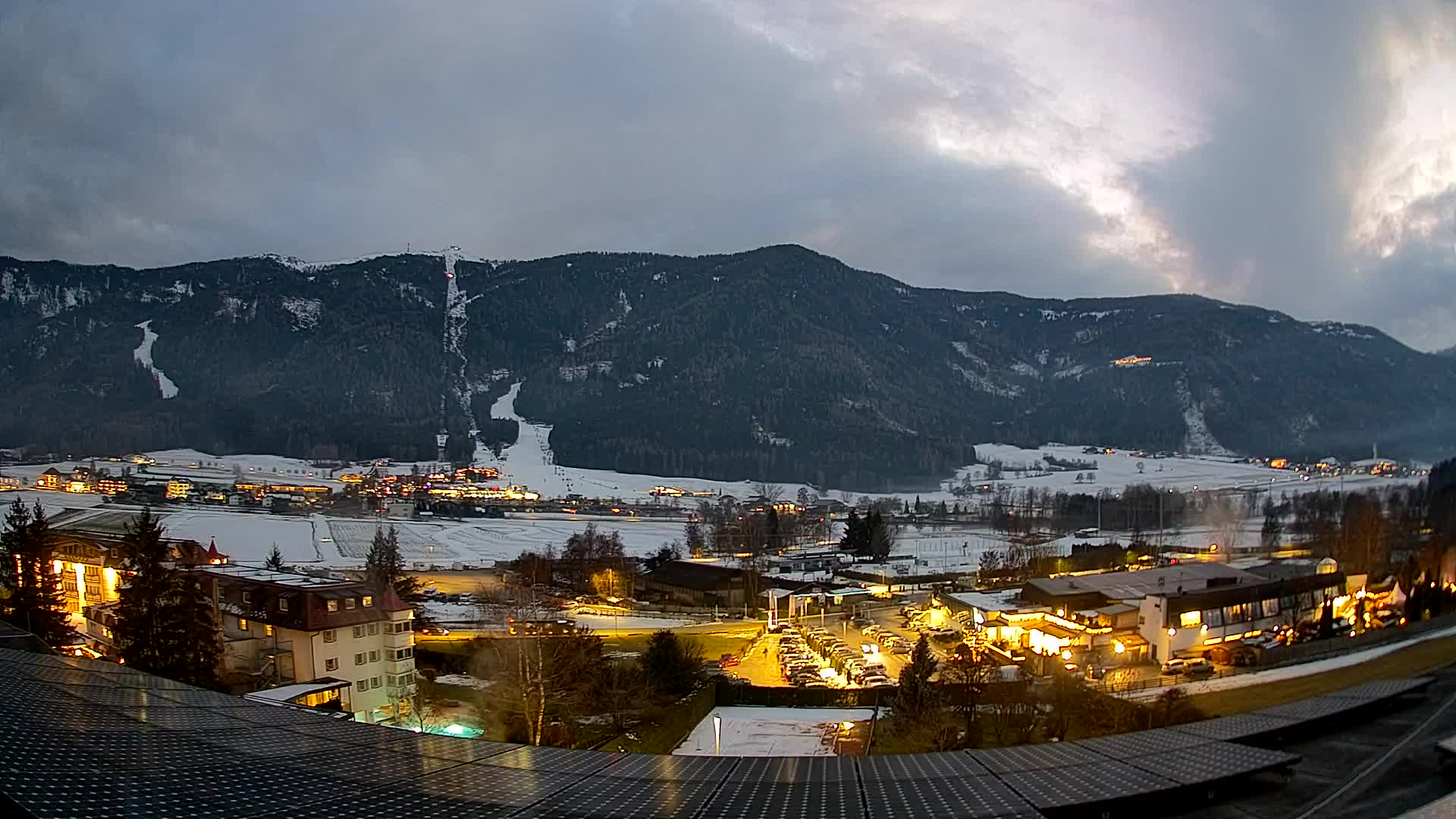 Spletna kamera Riscone | Hotel Olympia | Pogled na Kronplatz