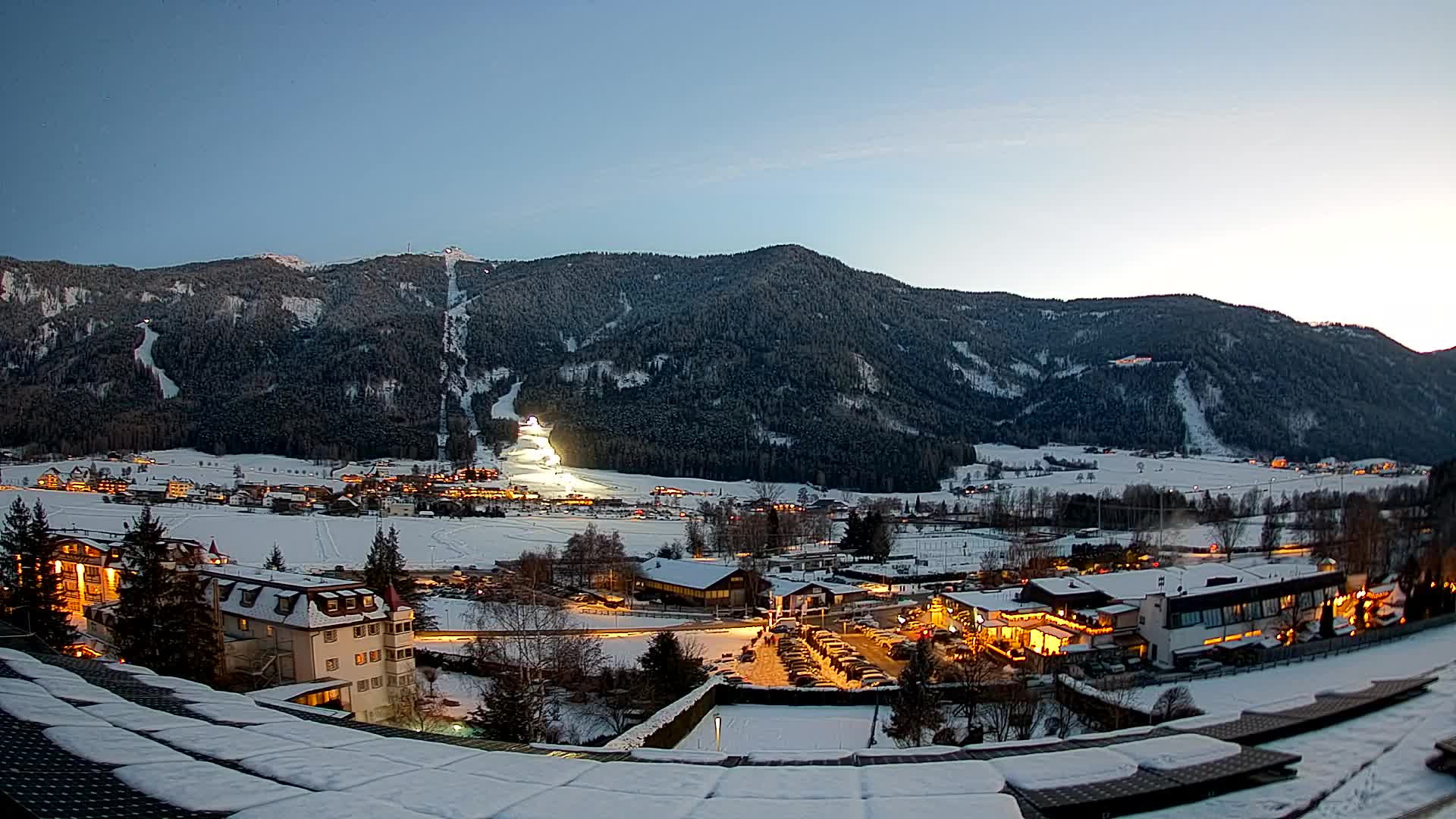 Spletna kamera Riscone | Hotel Olympia | Pogled na Kronplatz
