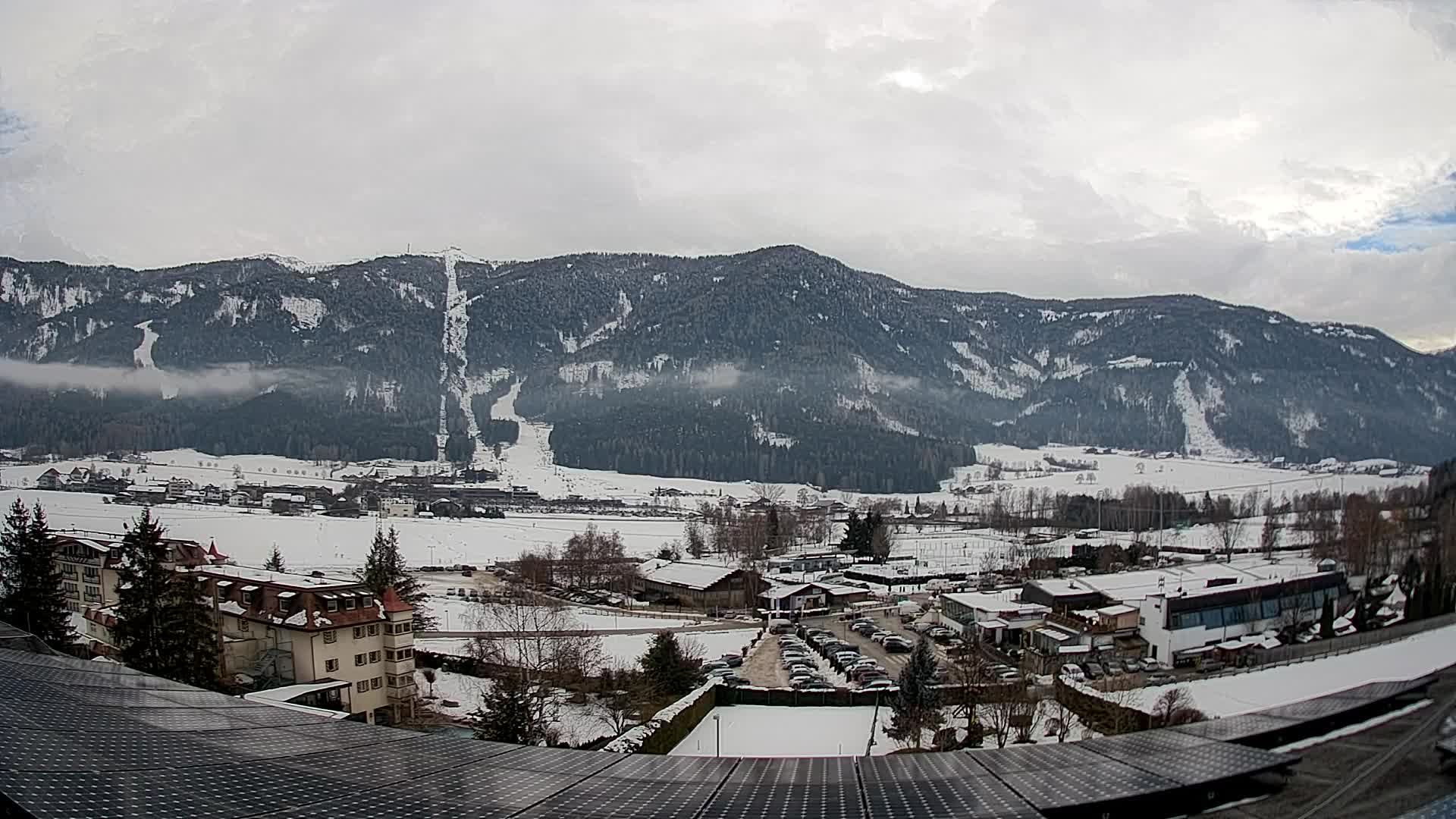 Spletna kamera Riscone | Hotel Olympia | Pogled na Kronplatz