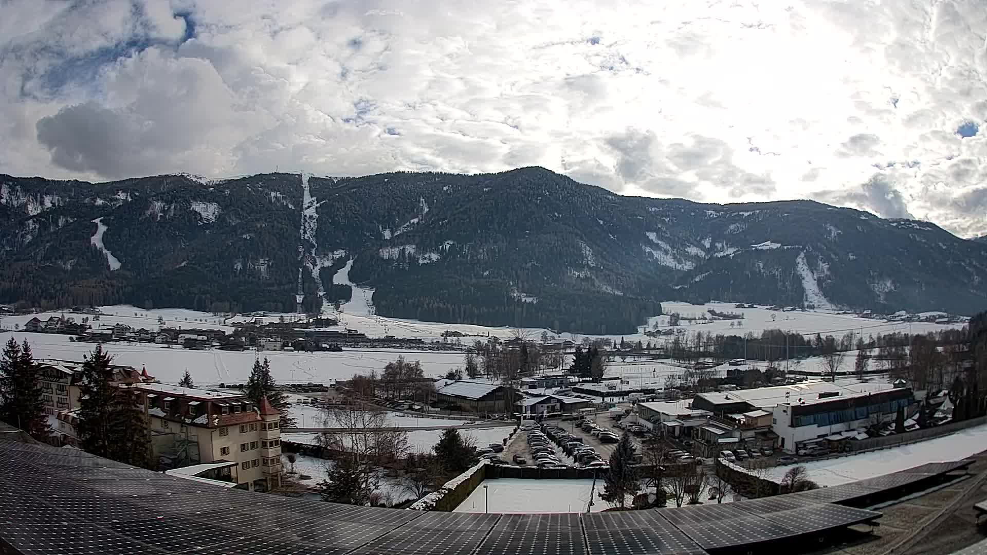 Webcam Riscone | Hotel Olympia | Vista su Plan de Corones