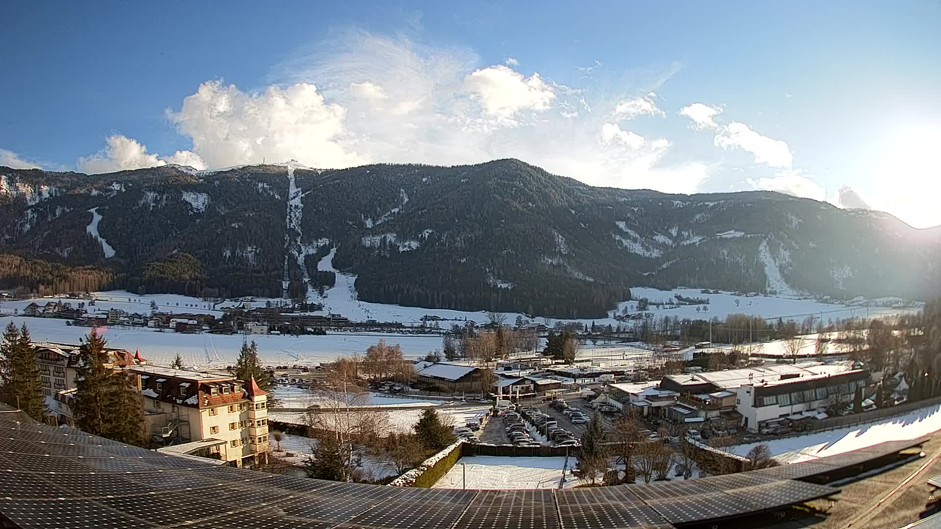 Web kamera Riscone | Hotel Olympia | Pogled na Kronplatz