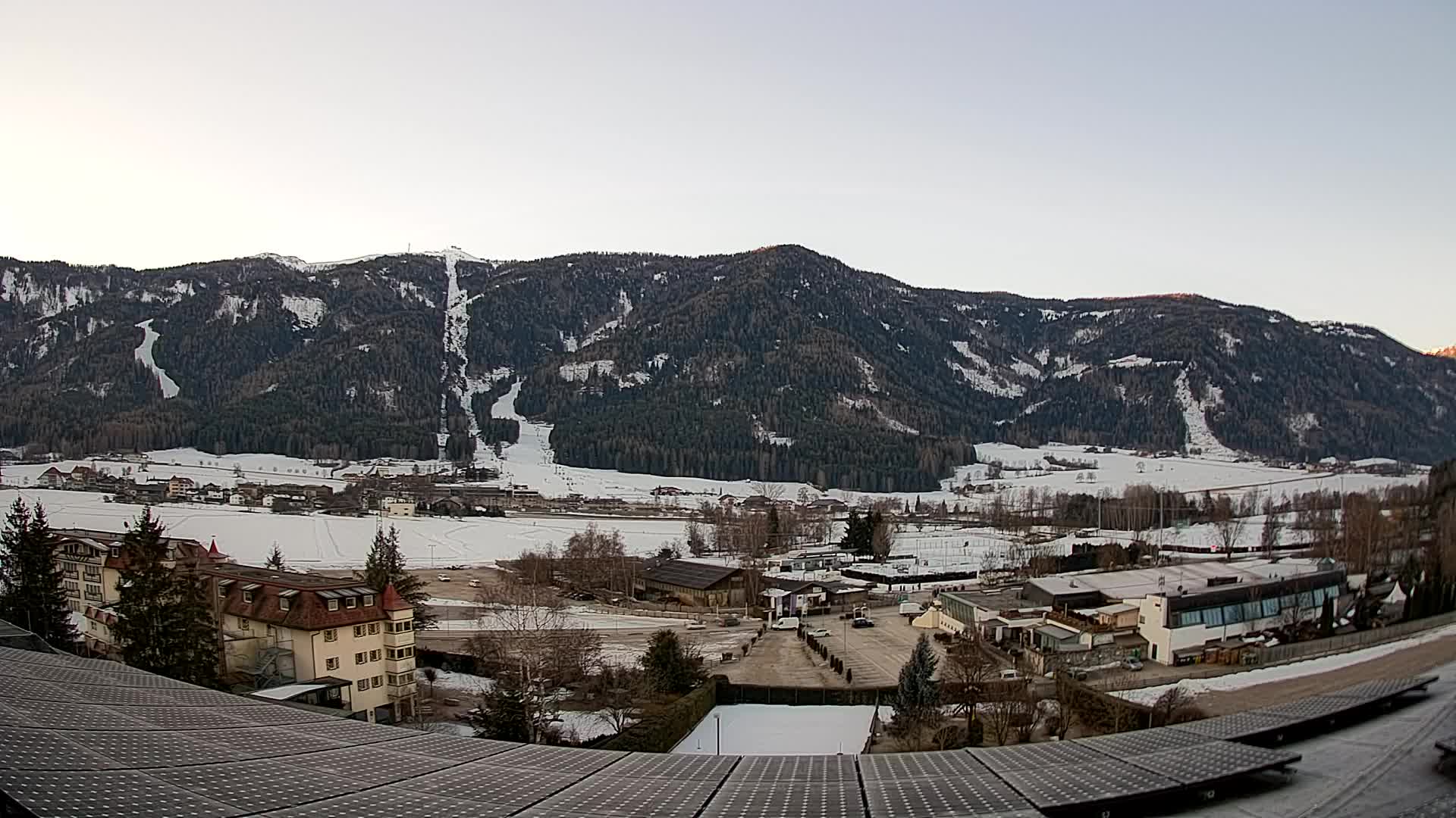 Spletna kamera Riscone | Hotel Olympia | Pogled na Kronplatz