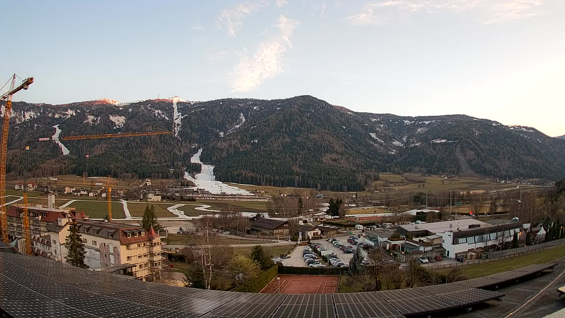 Web kamera Riscone | Hotel Olympia | Pogled na Kronplatz