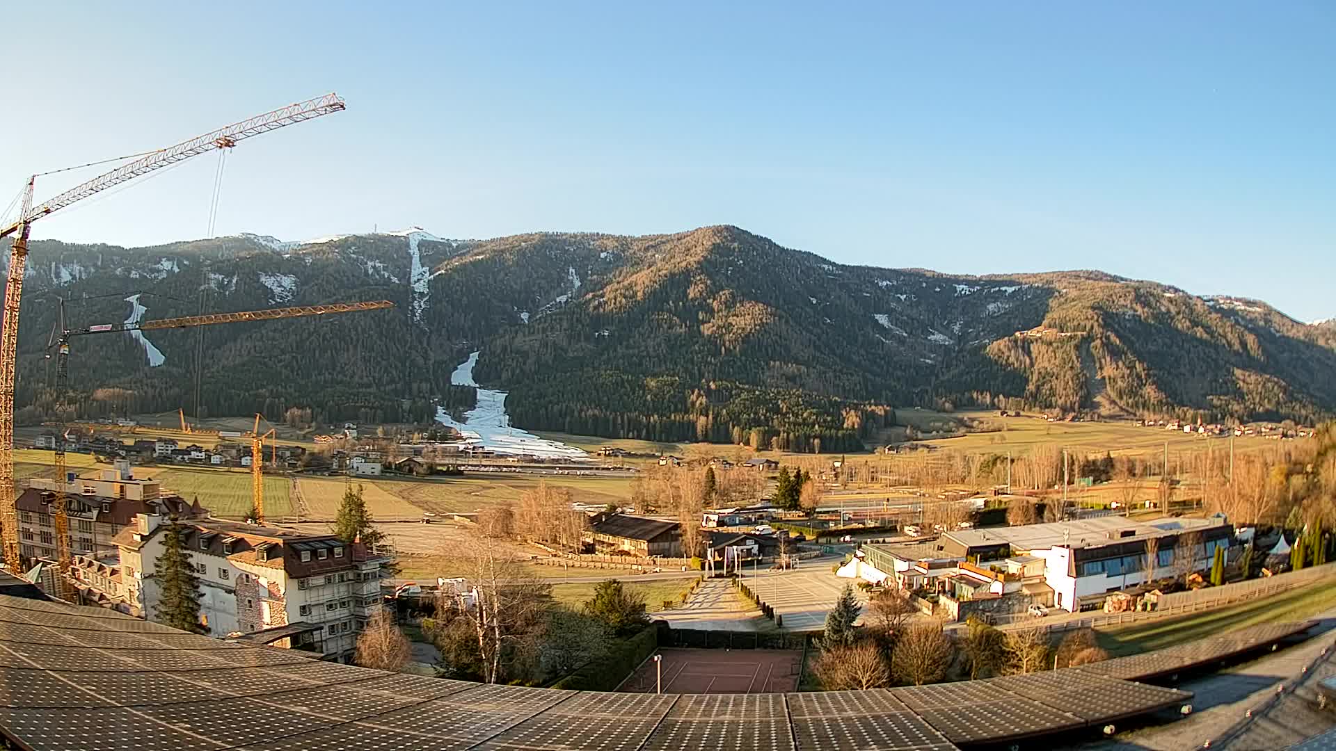 Spletna kamera Riscone | Hotel Olympia | Pogled na Kronplatz