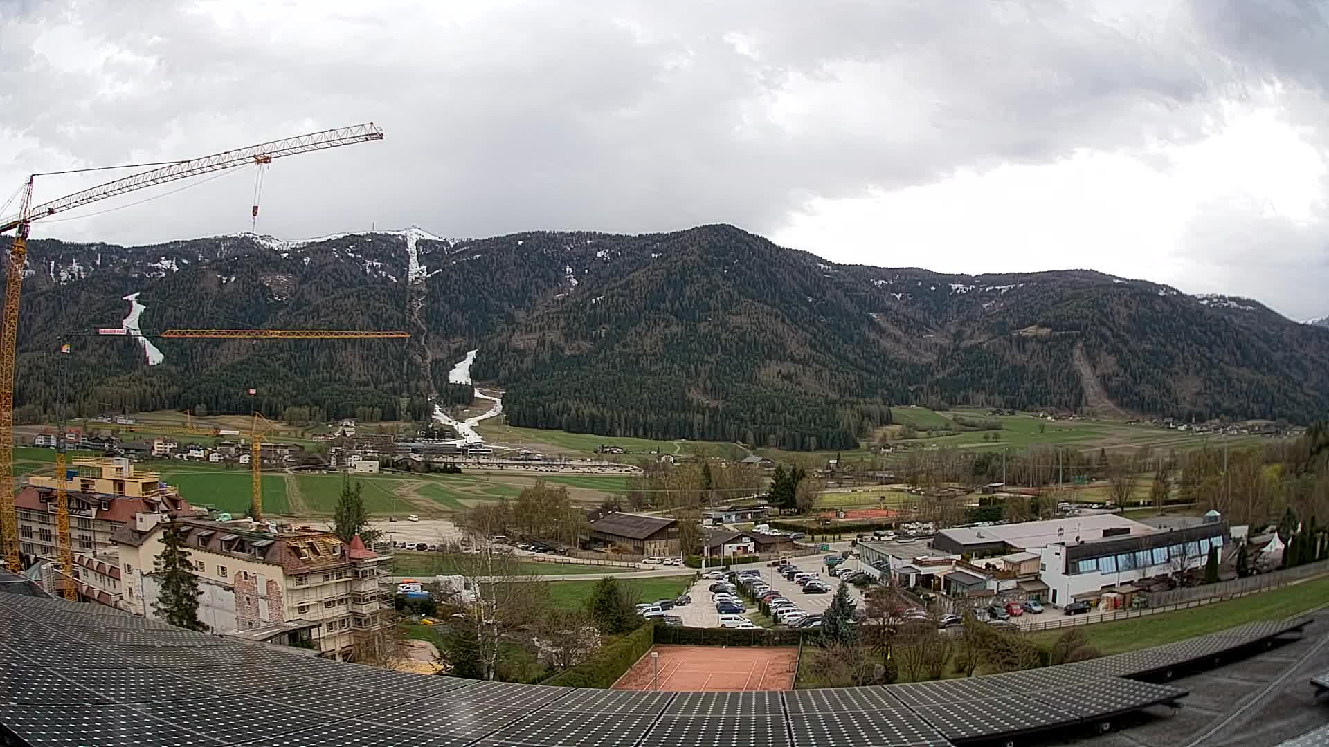 Web kamera Riscone | Hotel Olympia | Pogled na Kronplatz