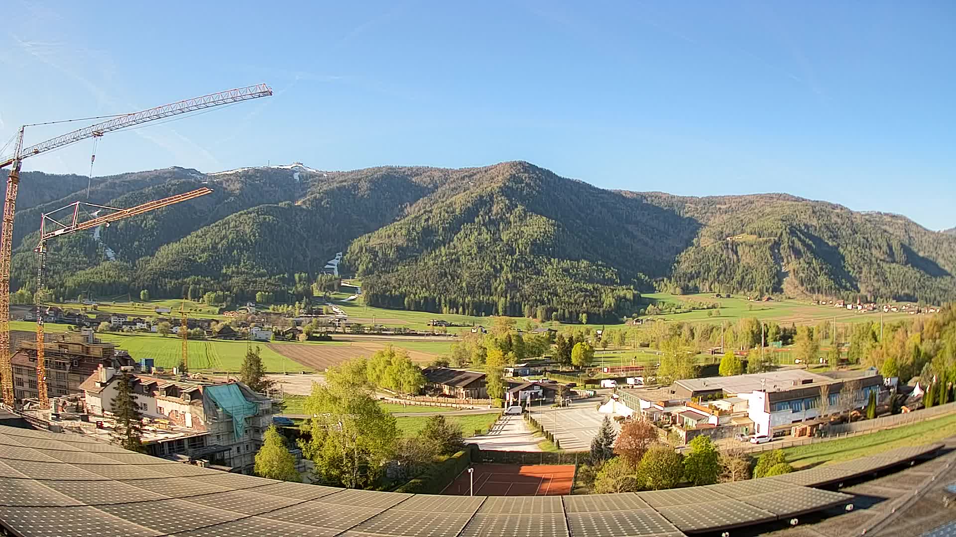 Web kamera Riscone | Hotel Olympia | Pogled na Kronplatz