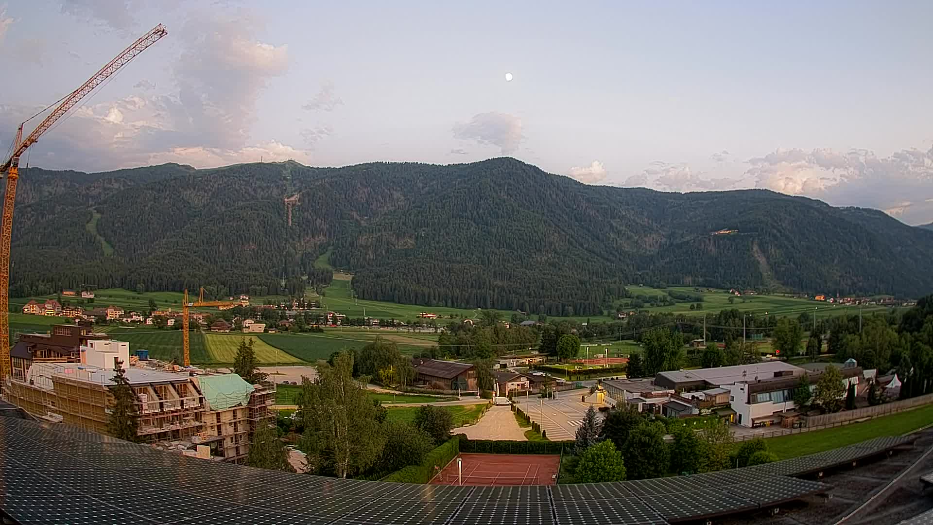 Web kamera Riscone | Hotel Olympia | Pogled na Kronplatz