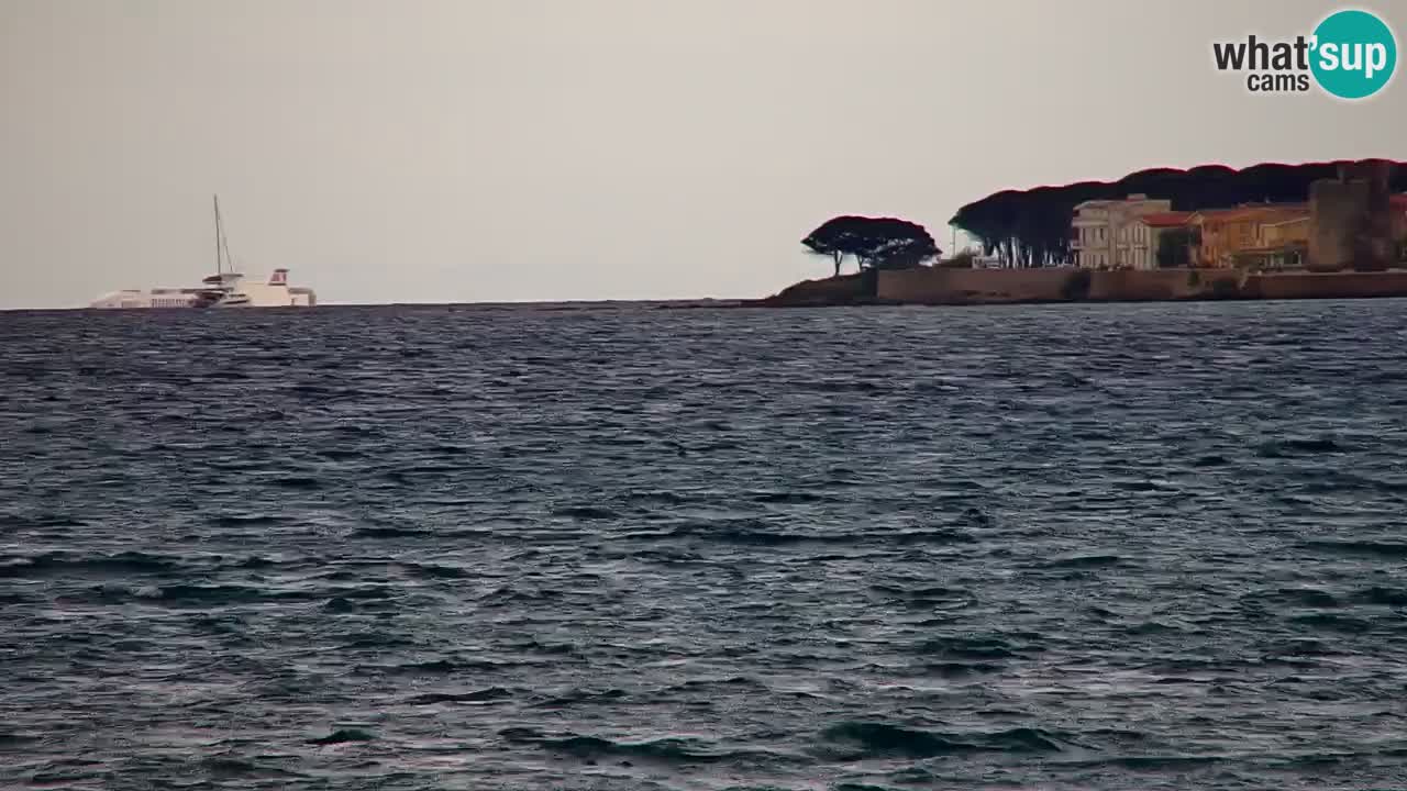 Spletna kamera v živo Plaža La Caletta – Budoni – Sardinija – Italija