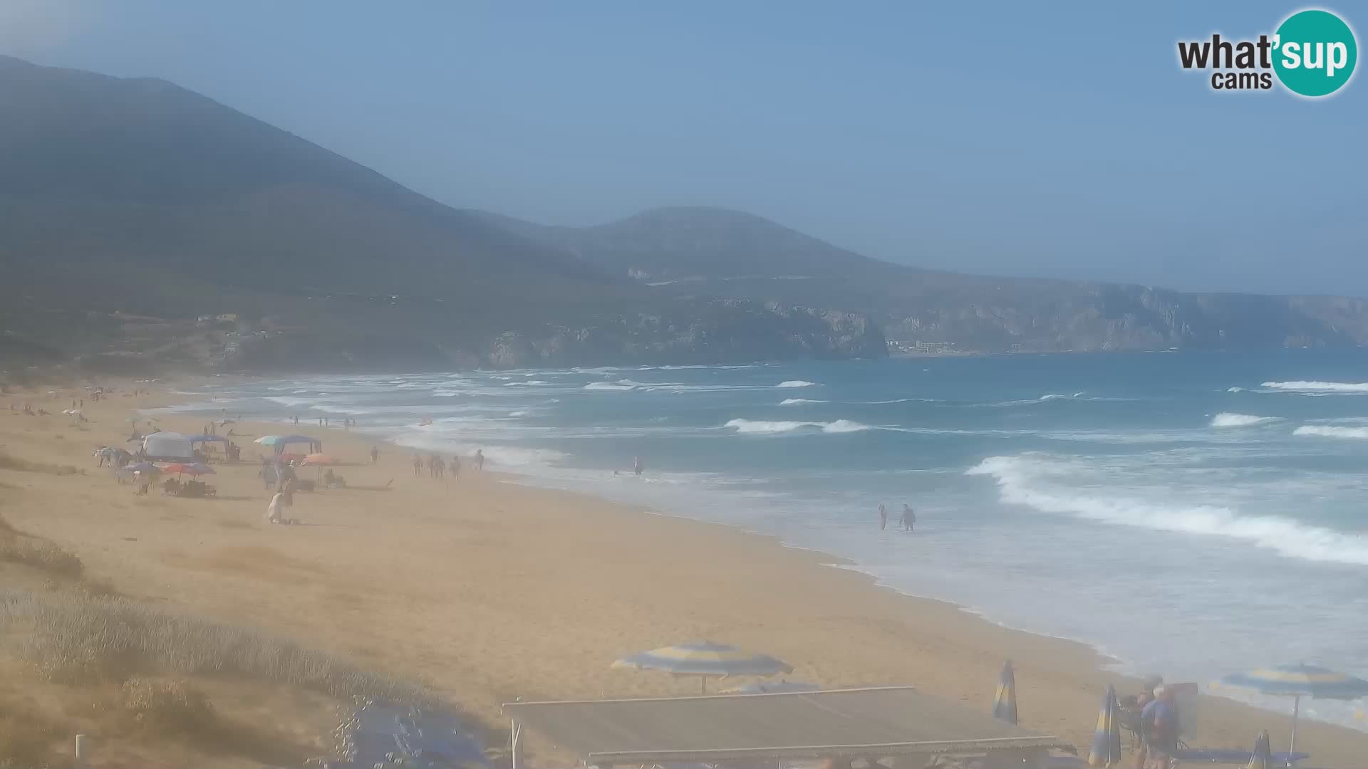 Webcam en vivo de la playa de San Nicolò en Buggerru, Cerdeña – admira las olas y los atardeceres