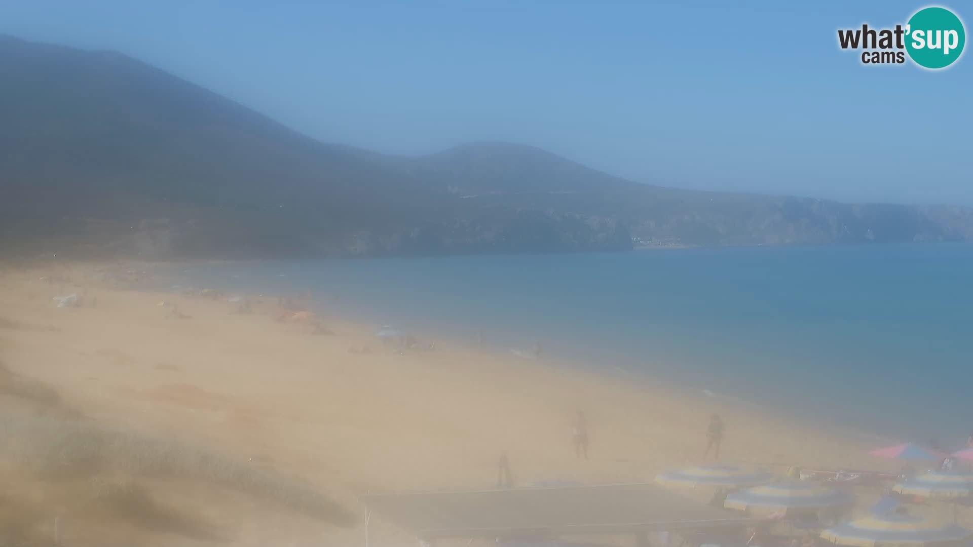 Spletna kamera plaže San Nicolò v Buggerruju, Sardinija – uživajte v valovih in sončnih zahodih