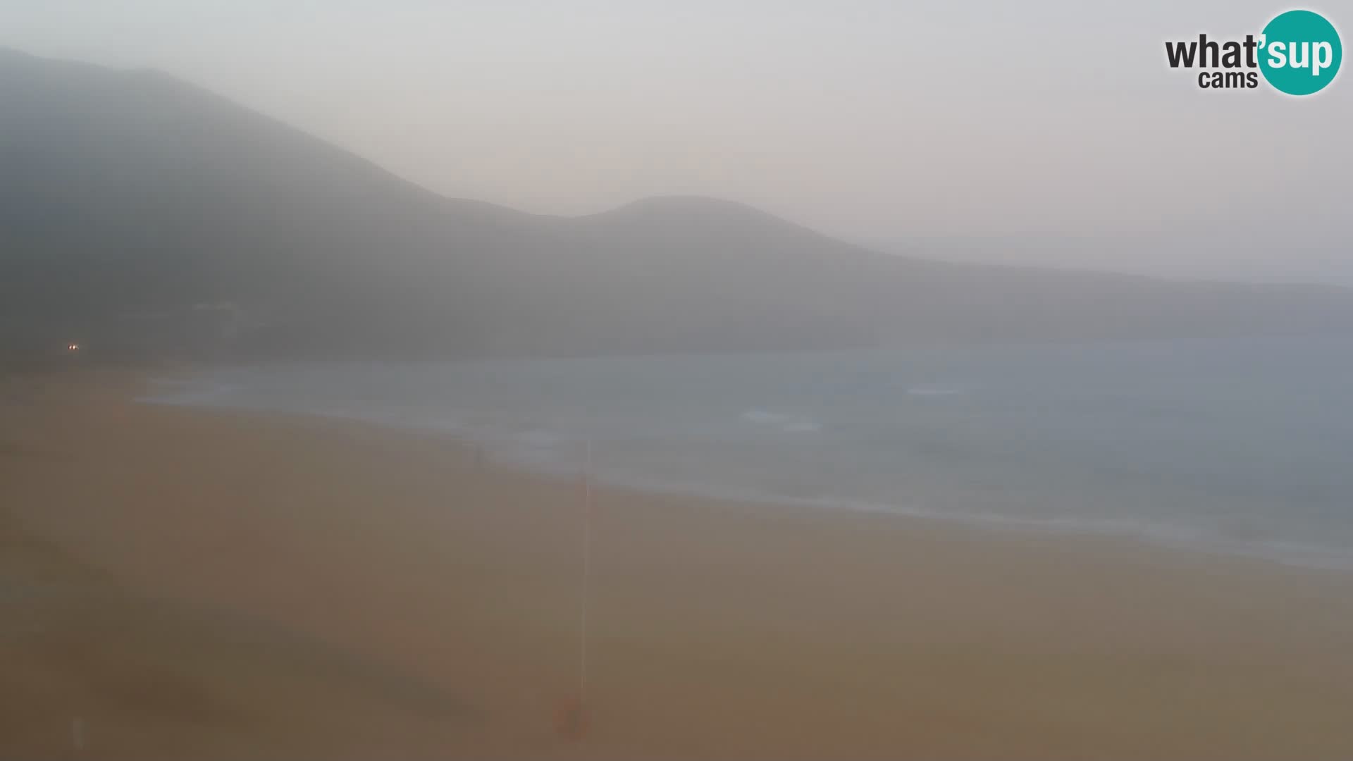 Live webcam plaže San Nicolò u Buggerru, Sardinija – uživajte u valovima i zalascima sunca