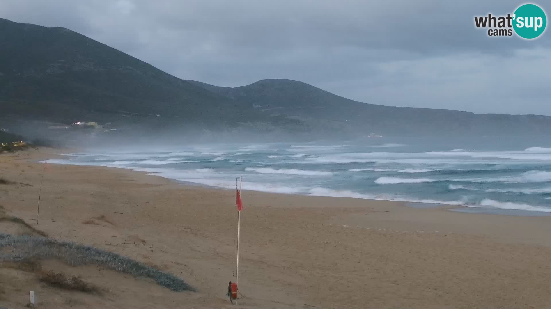 Webcam en direct de la plage de San Nicolò à Buggerru en Sardaigne – Regardez les vagues et le coucher de soleil