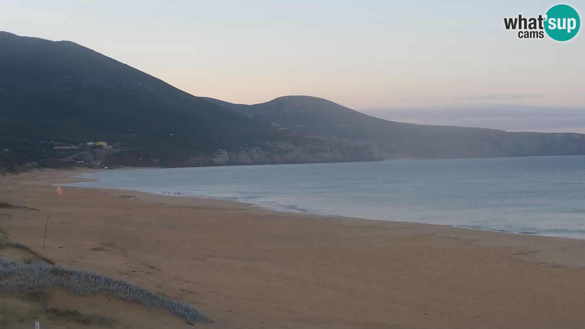 Live webcam plaže San Nicolò u Buggerru, Sardinija – uživajte u valovima i zalascima sunca