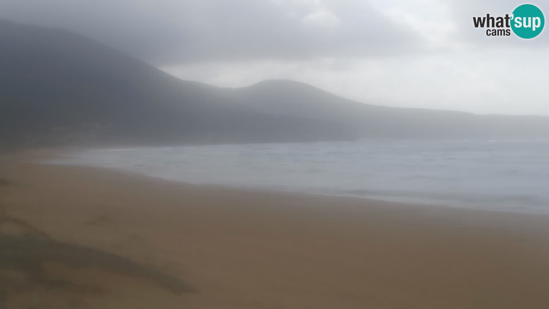 Spletna kamera plaže San Nicolò v Buggerruju, Sardinija – uživajte v valovih in sončnih zahodih